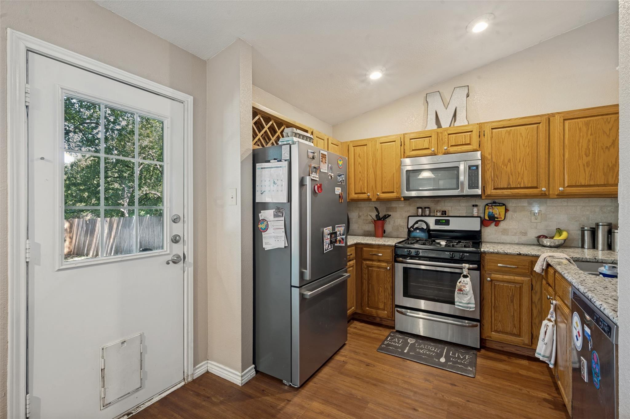 main property photo 17