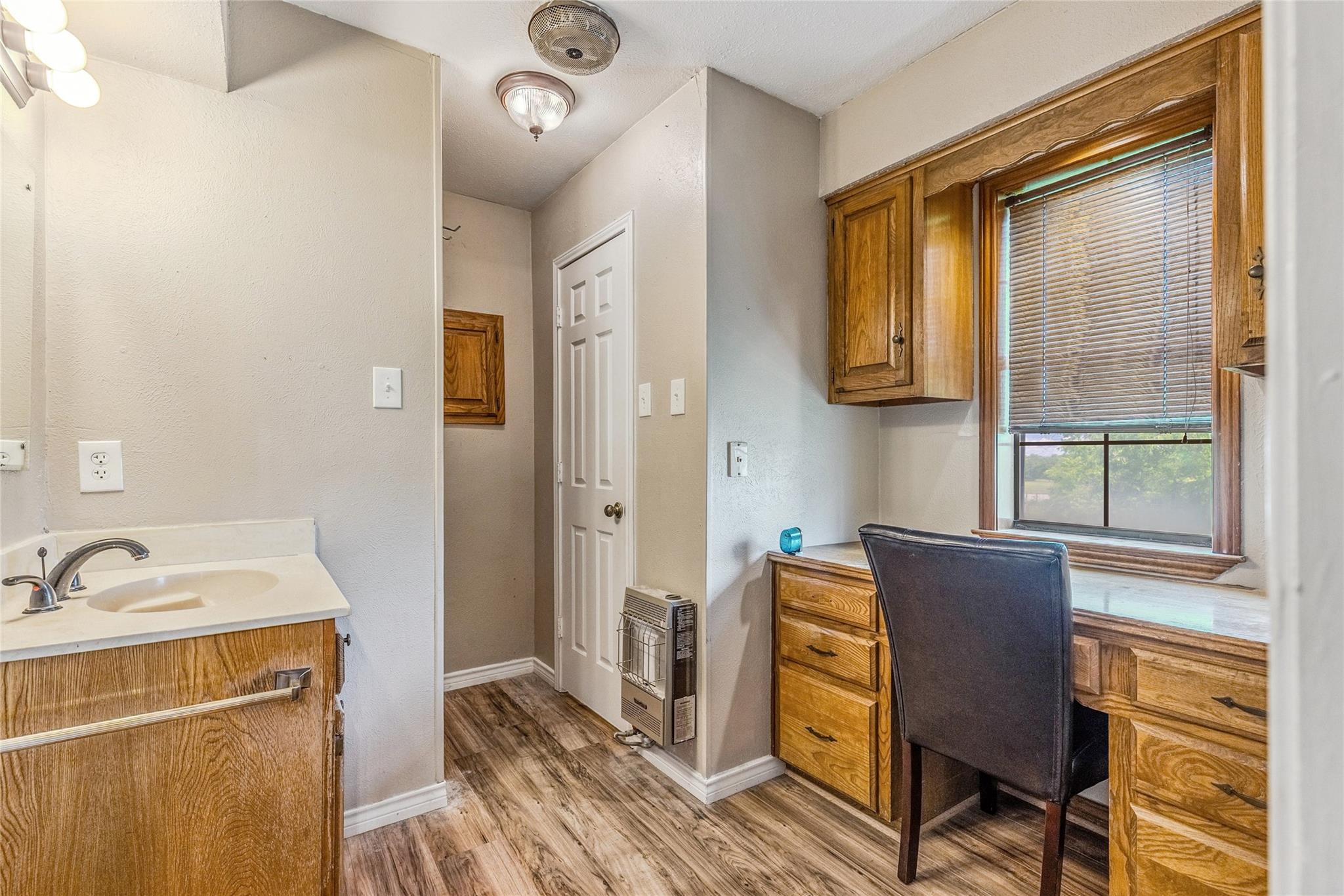 main property photo 31