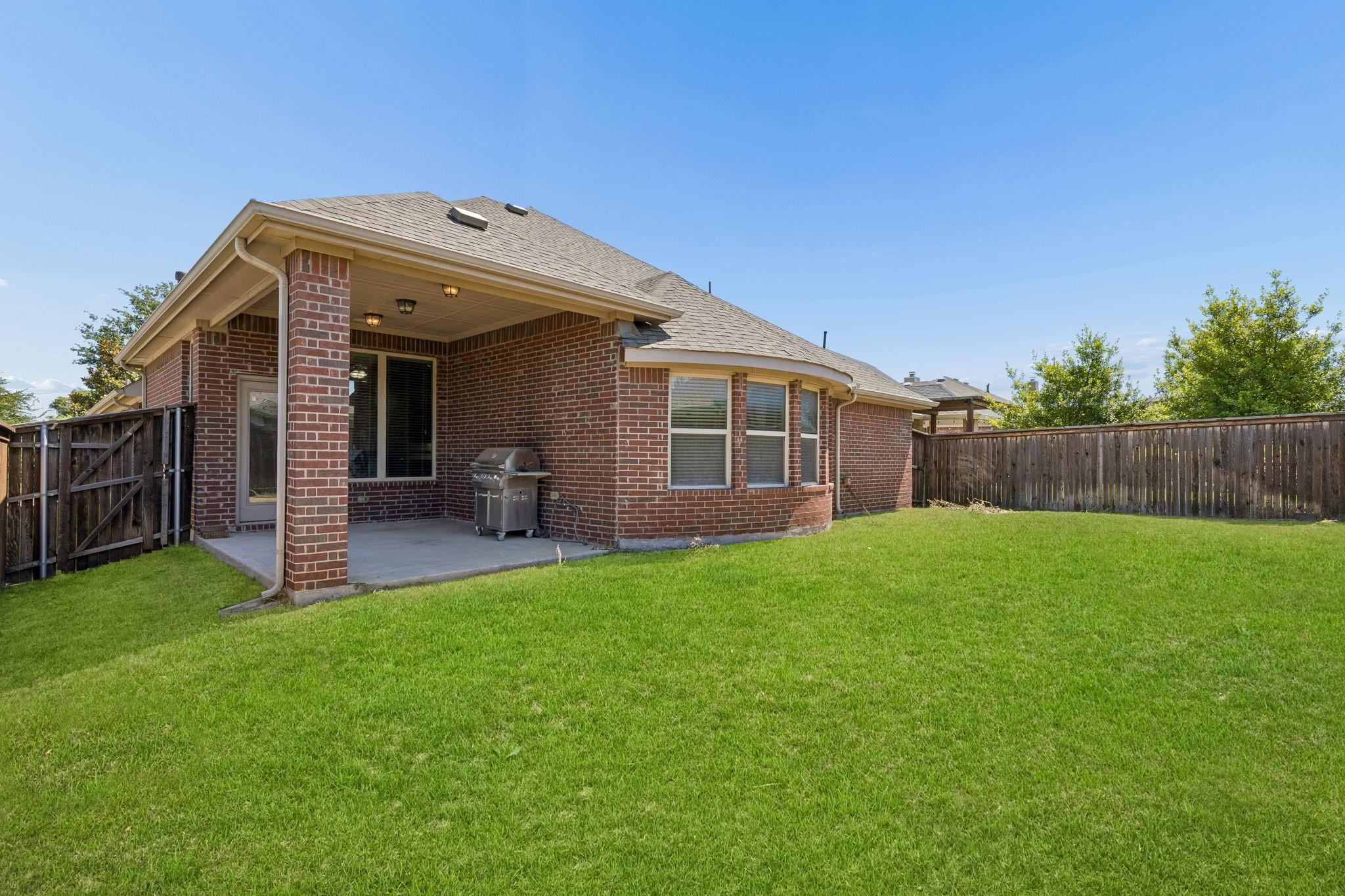 main property photo 27