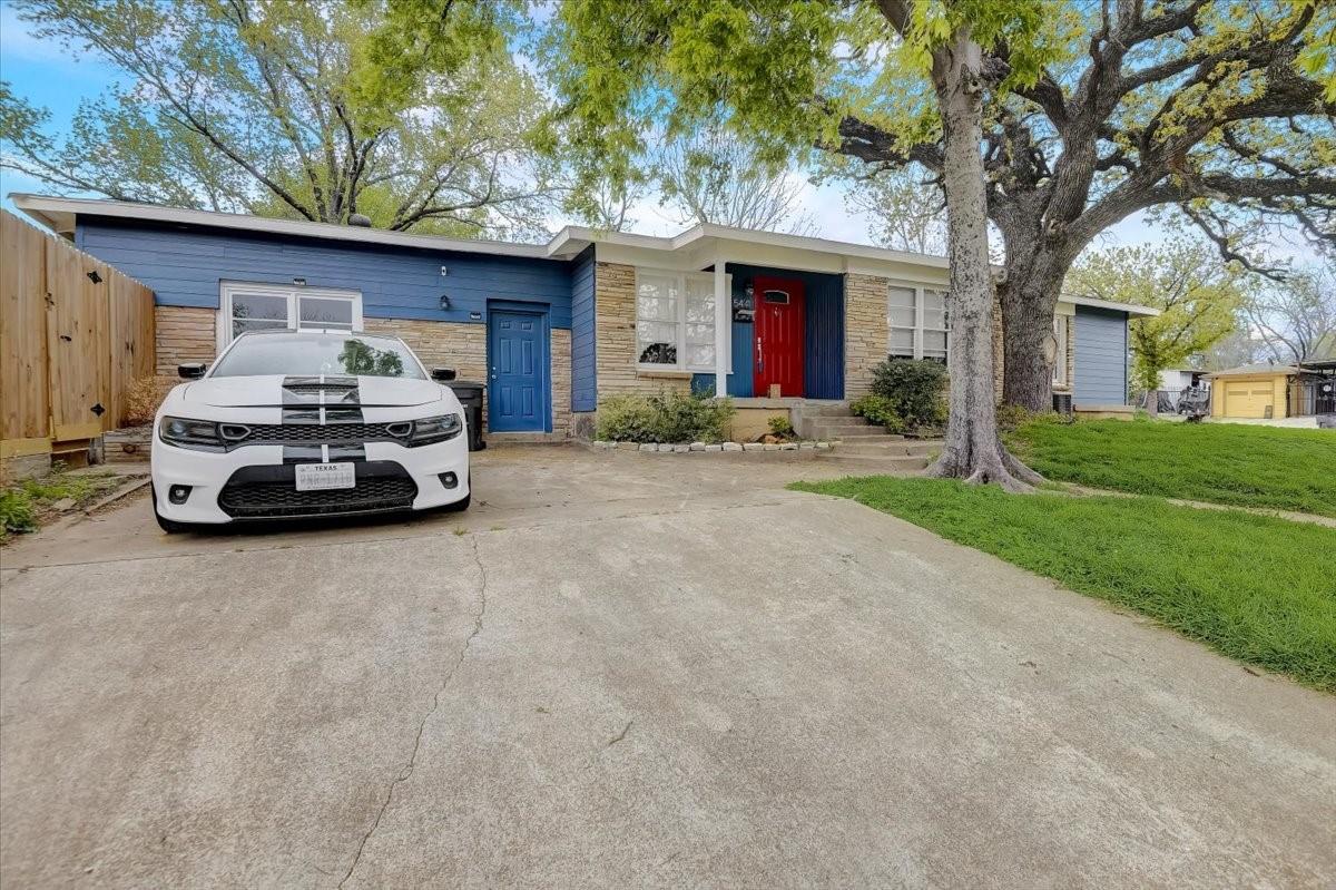 main property photo 2