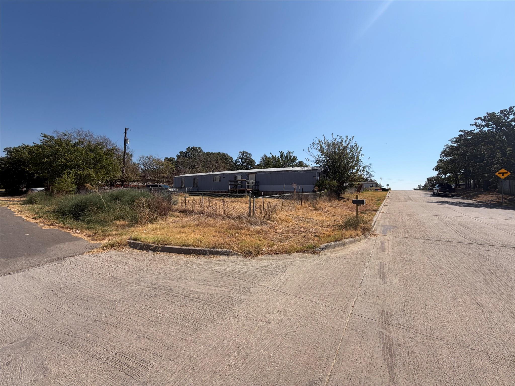 main property photo 10