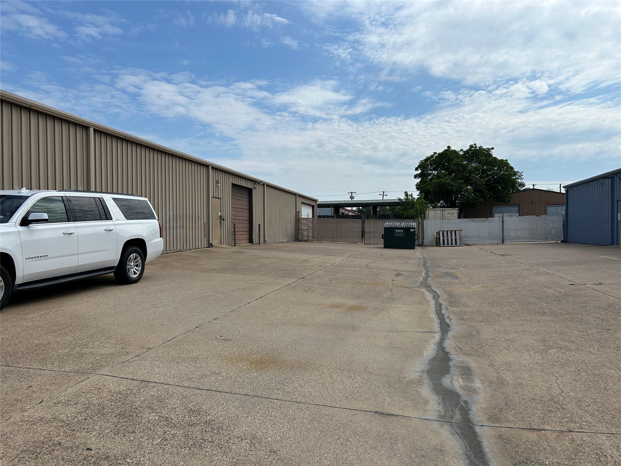 main property photo 20