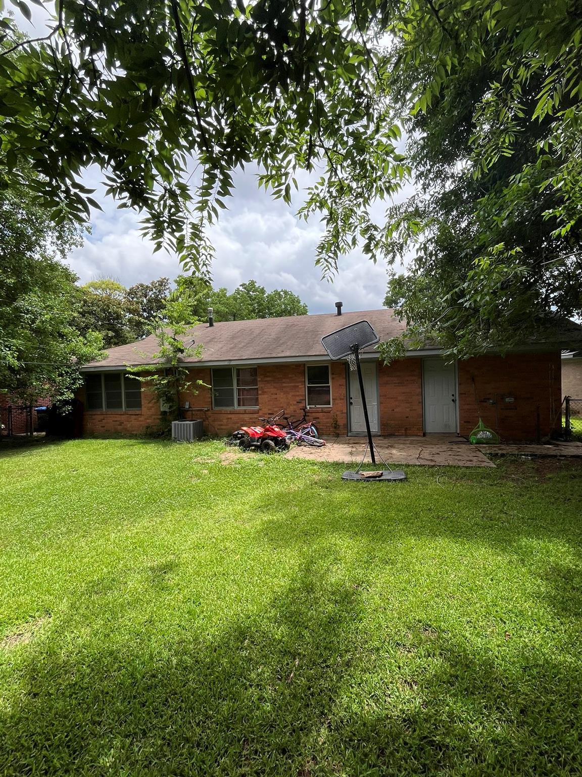 main property photo 3