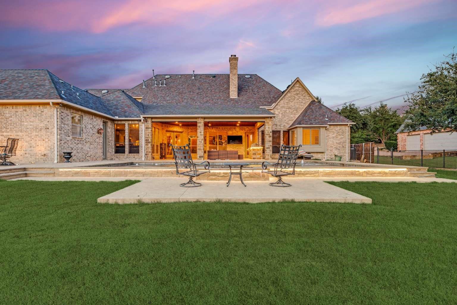 main property photo 7