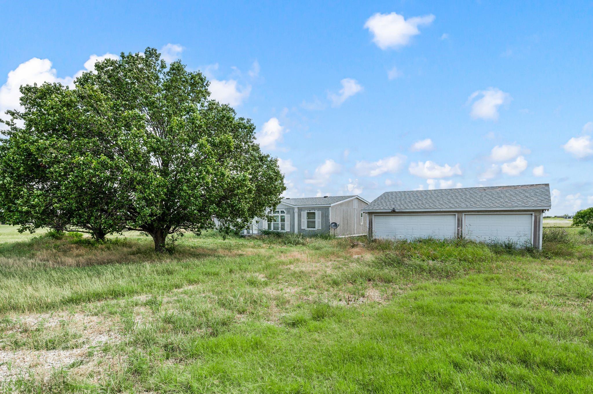 main property photo 11
