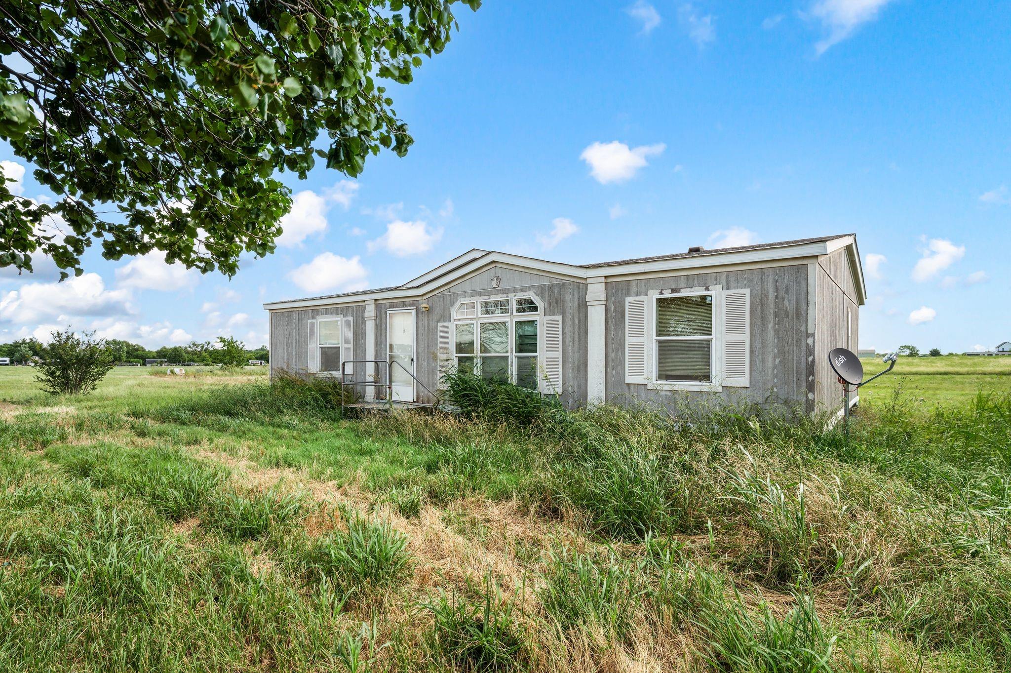 main property photo 12