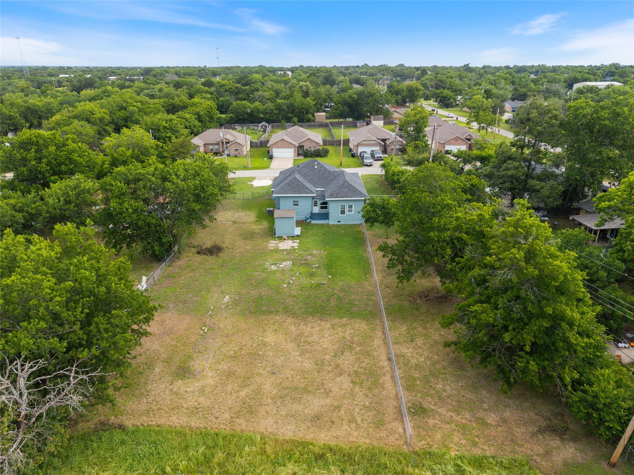 main property photo 29