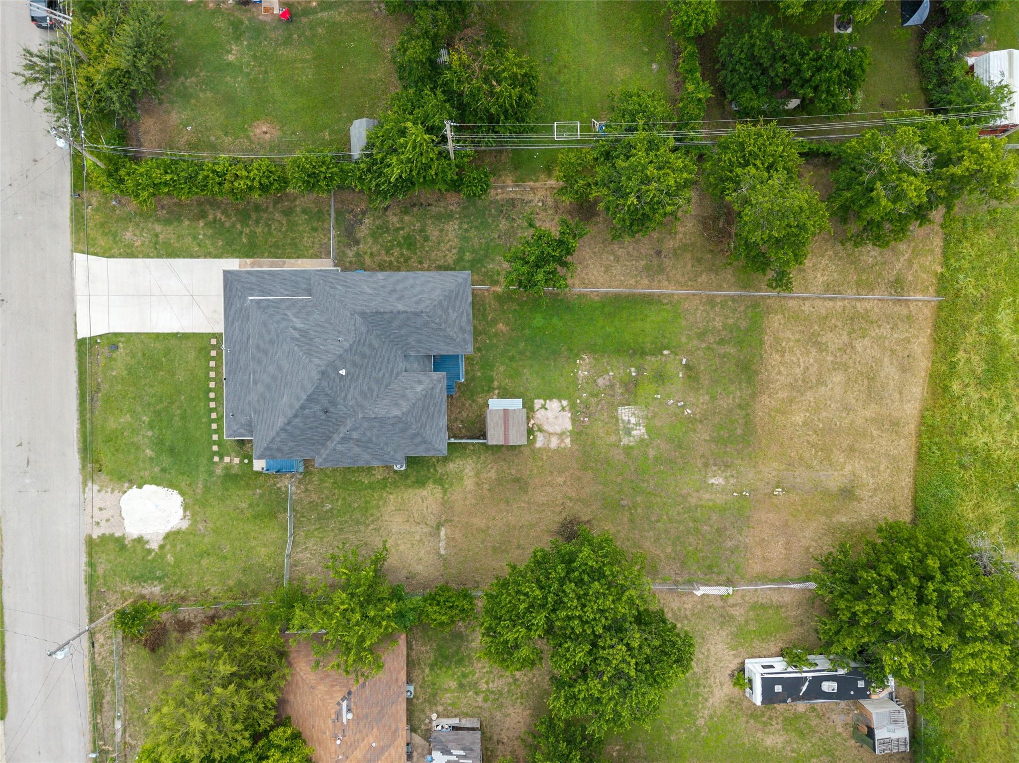 main property photo 35