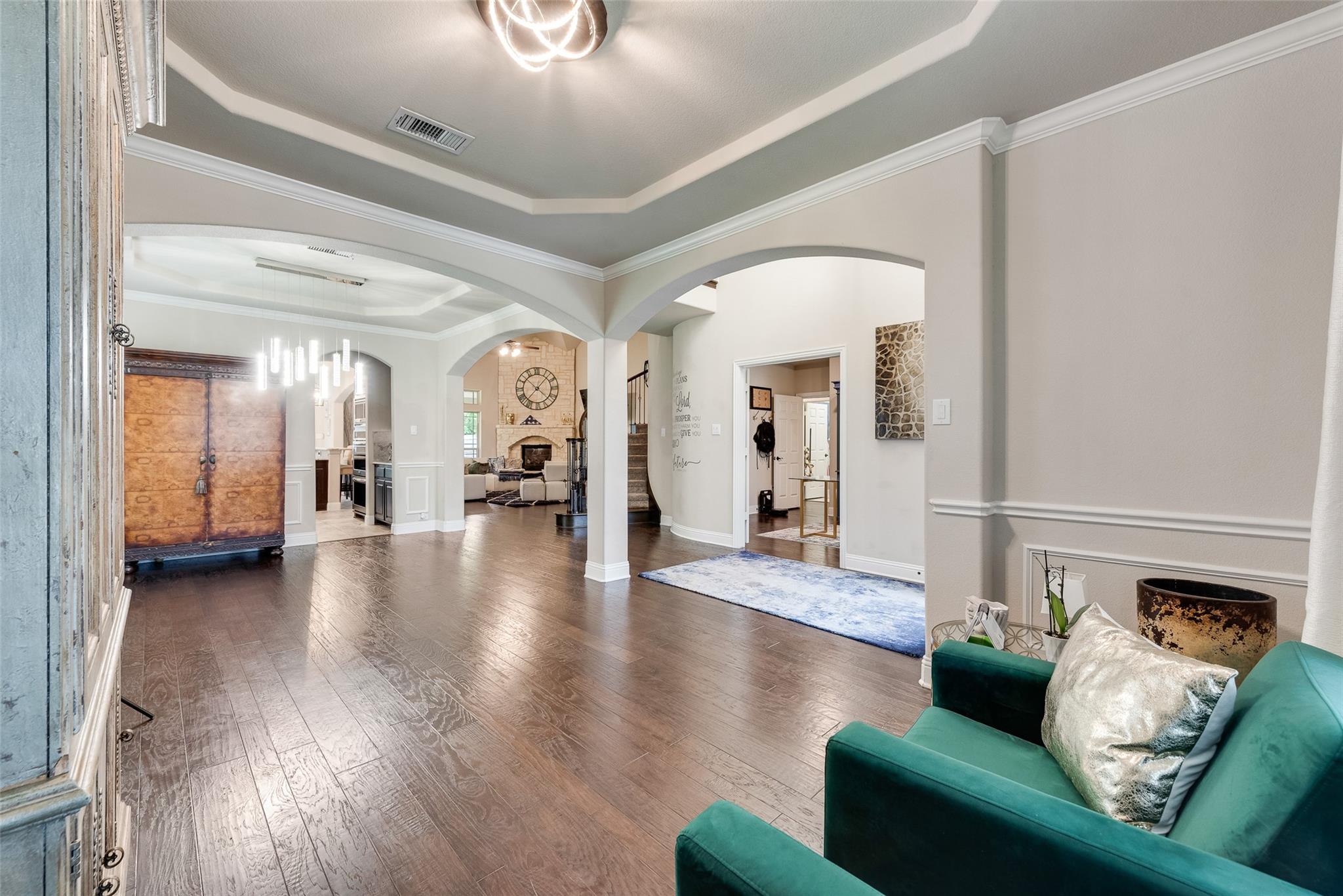 main property photo 5