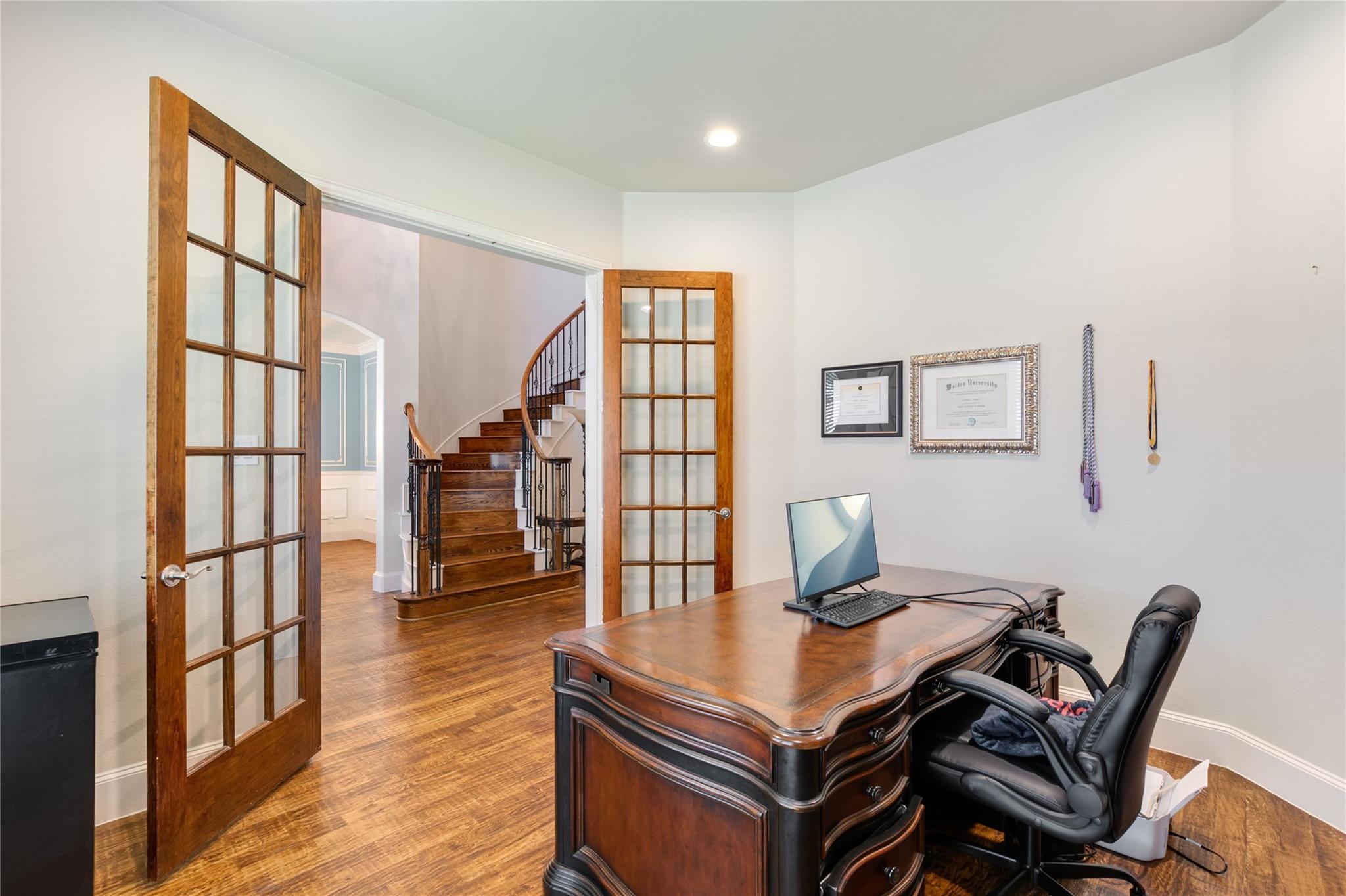 main property photo 14