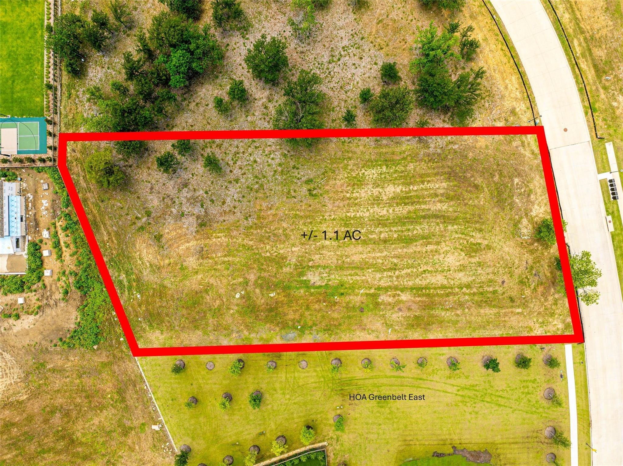 main property photo 12