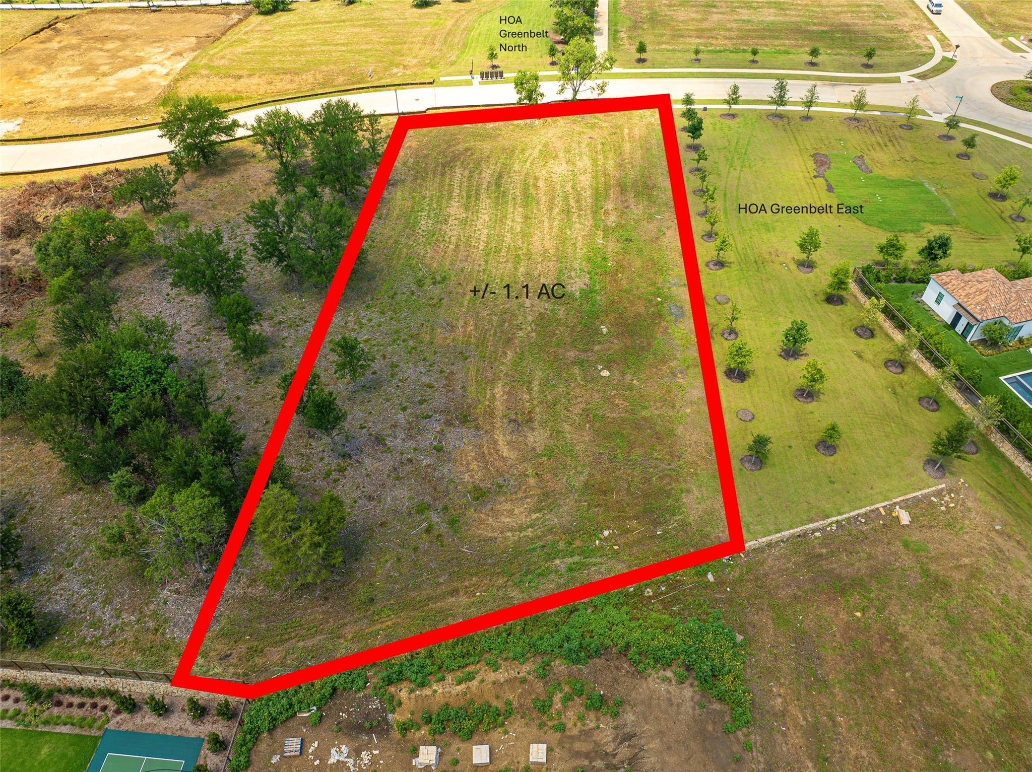 main property photo 14