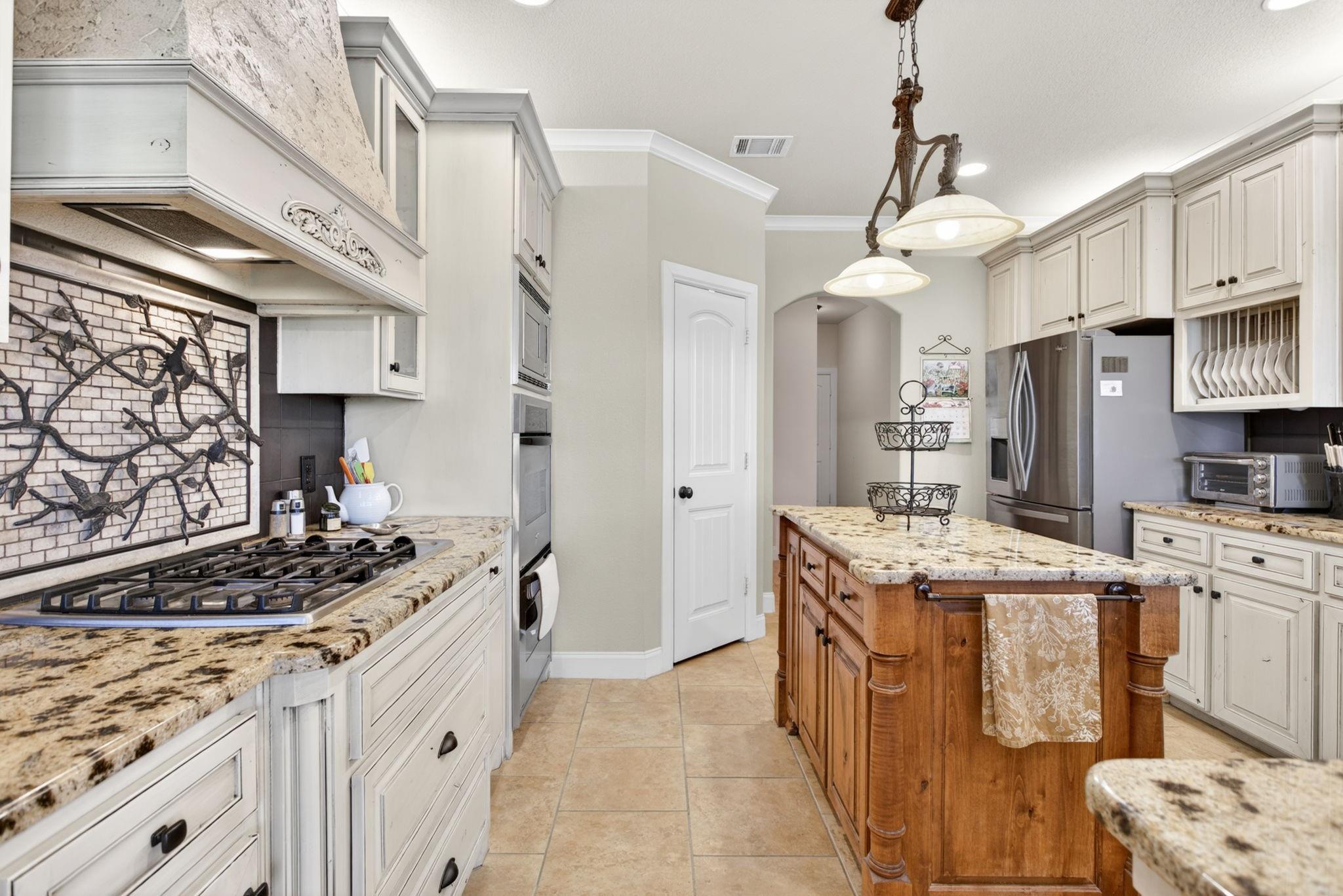 main property photo 14