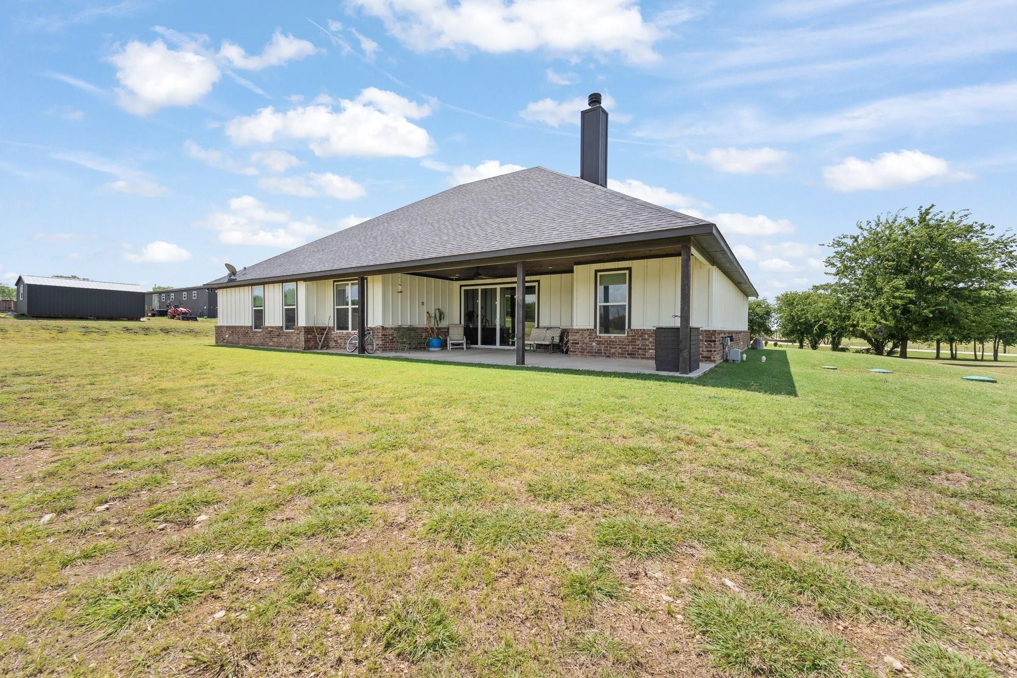 main property photo 38