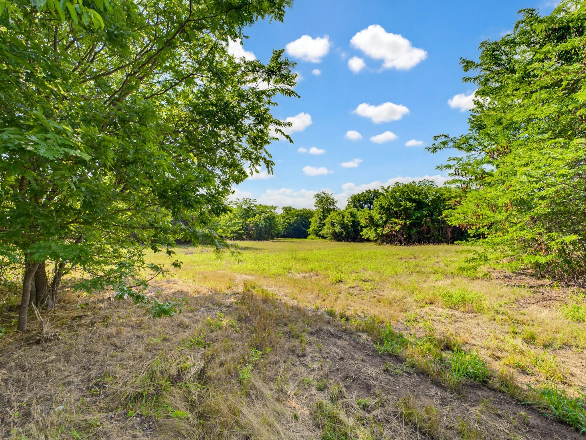 main property photo 18