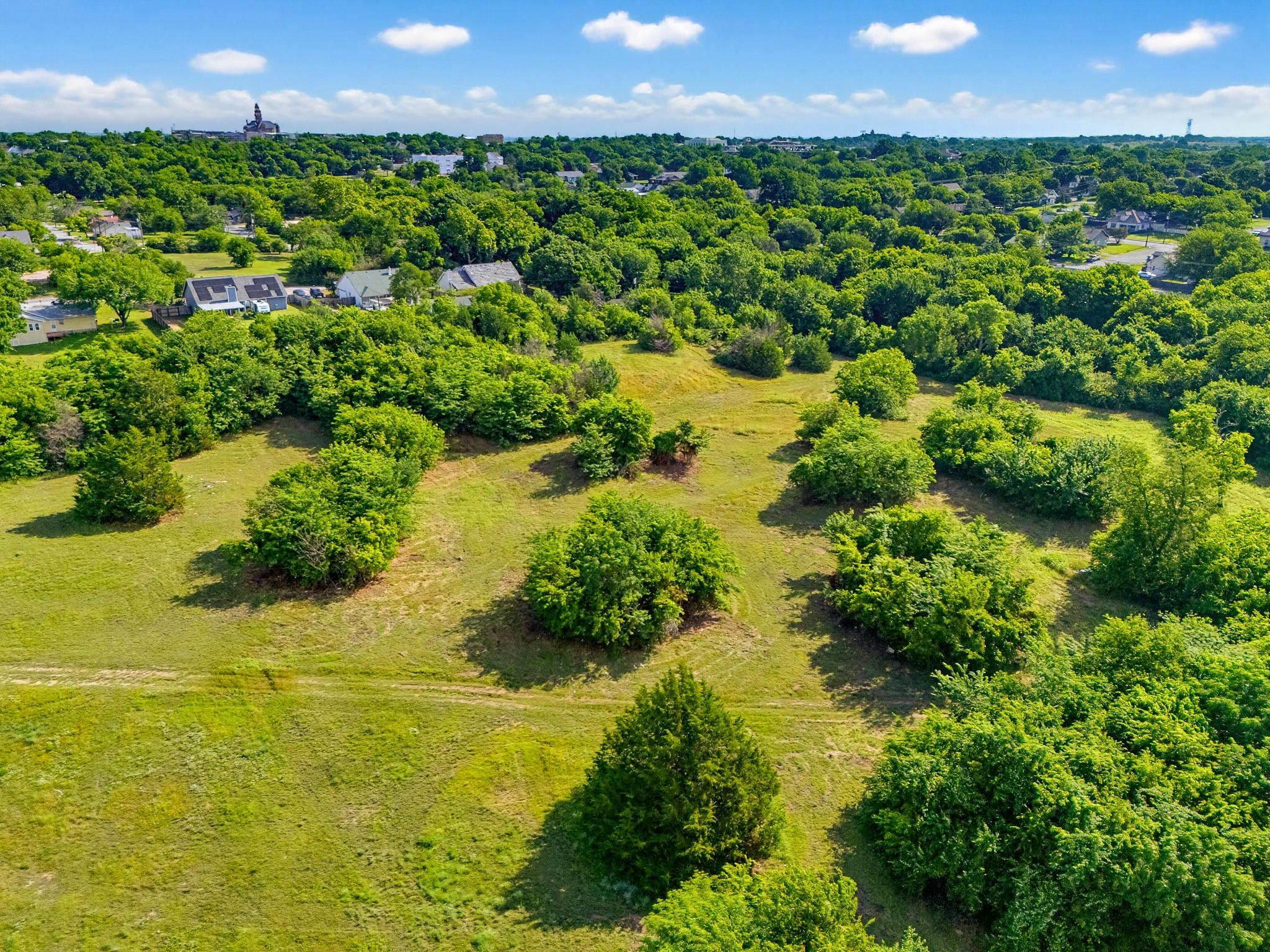 main property photo 31
