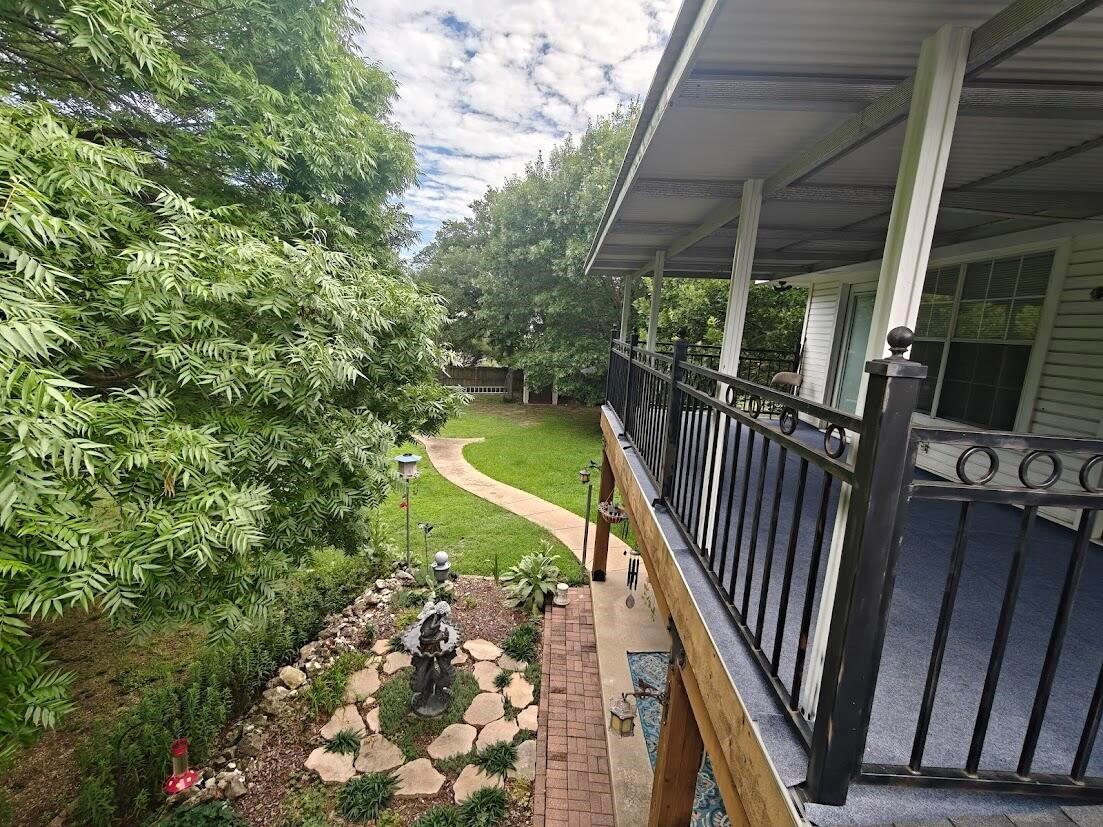 main property photo 33
