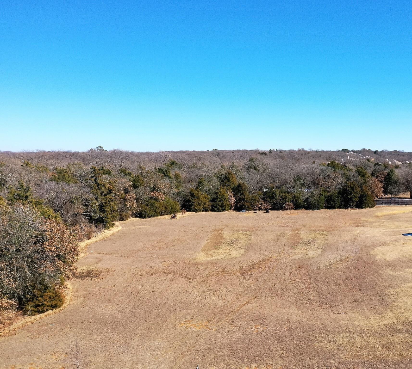 main property photo 11