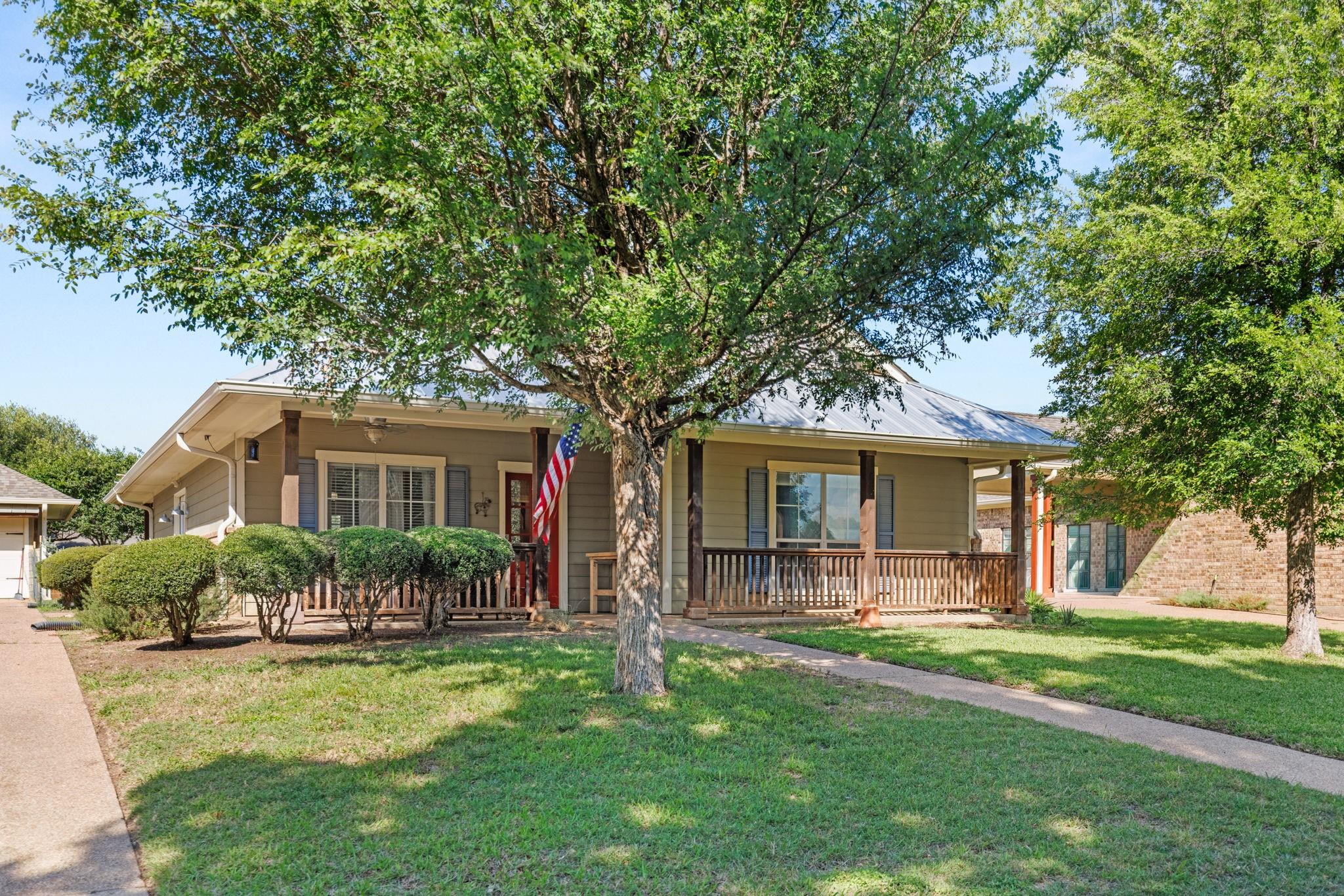 main property photo 2