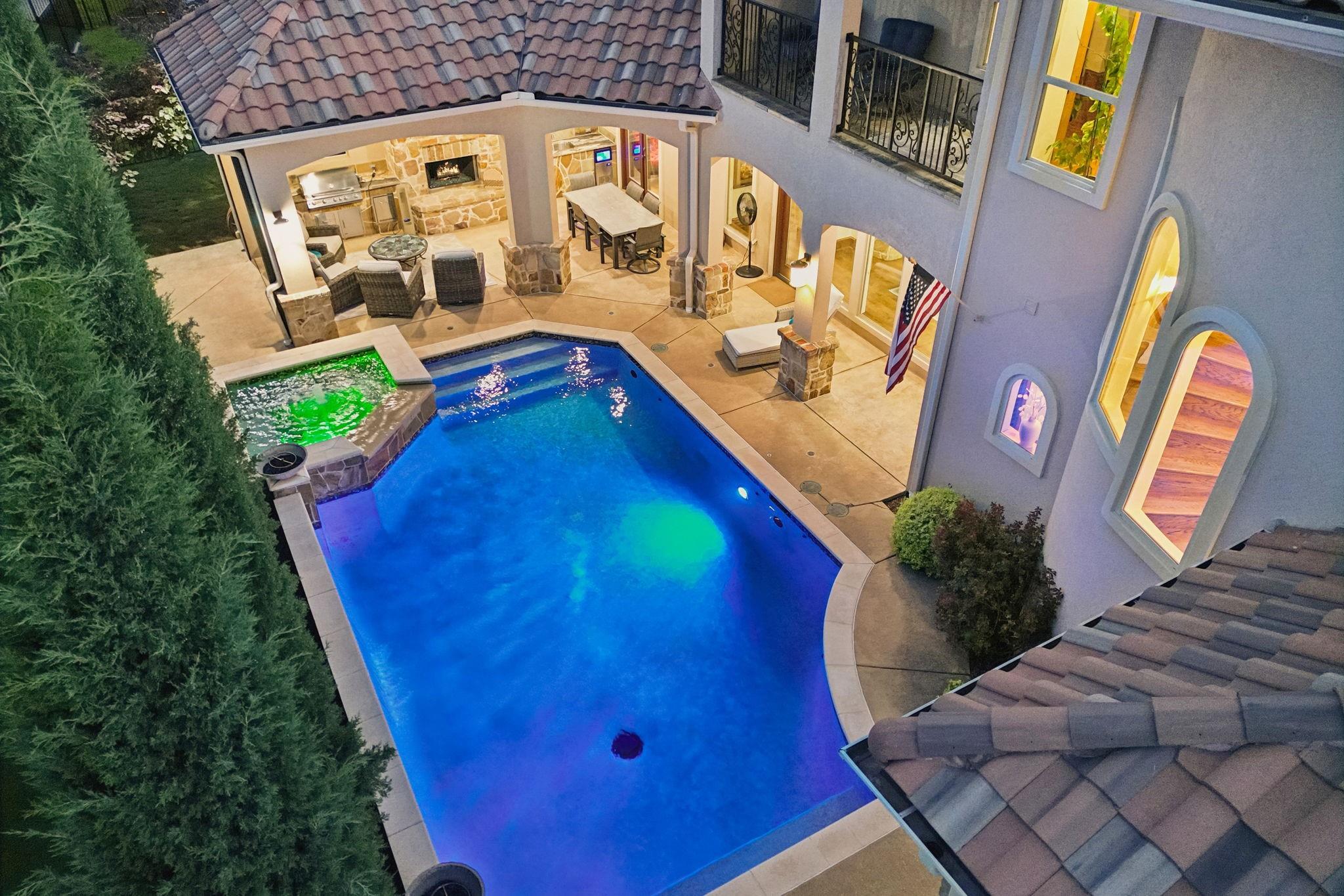 main property photo 8