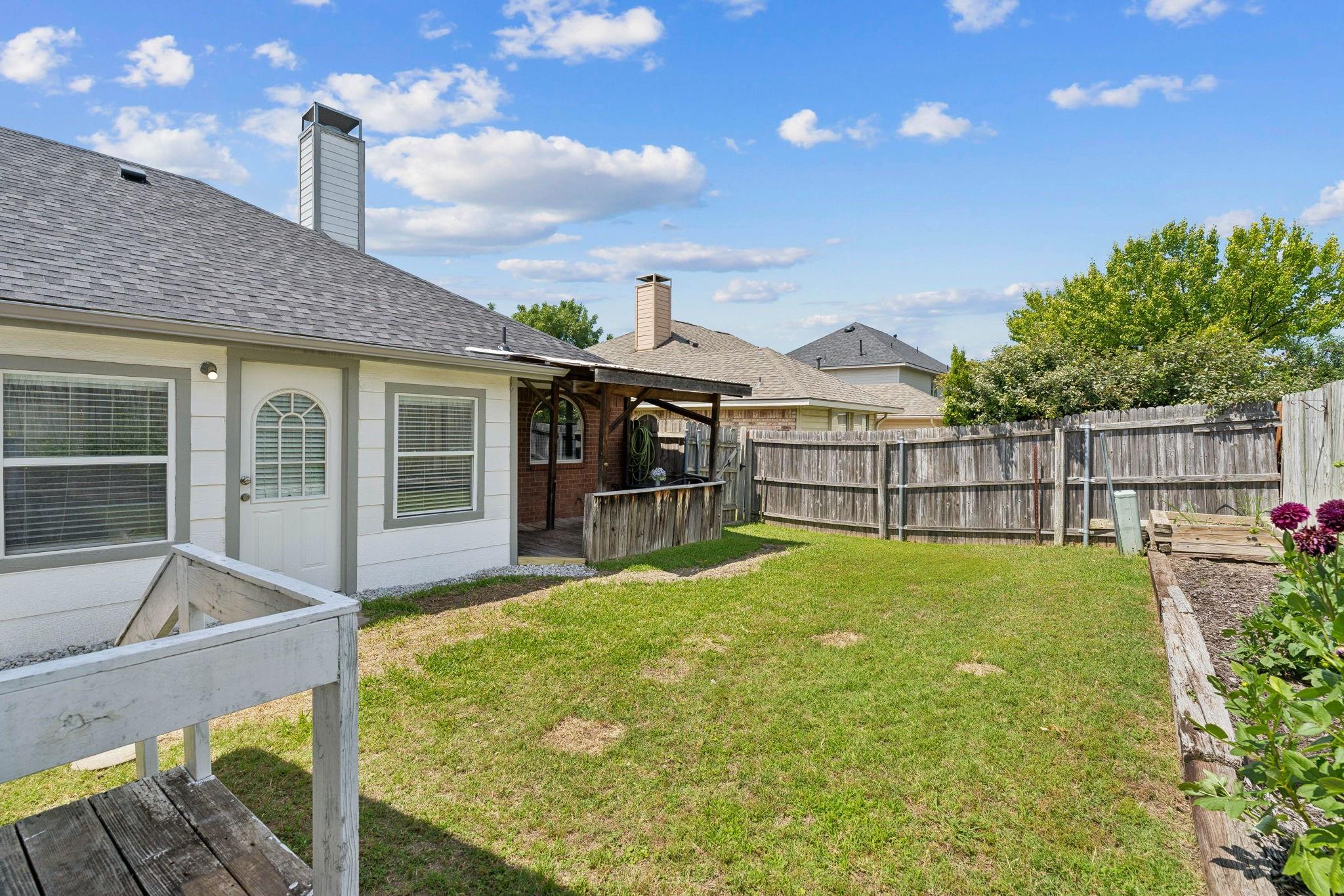 main property photo 22