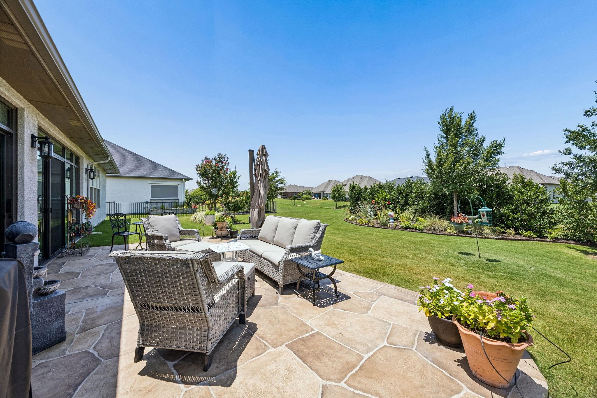 main property photo 24