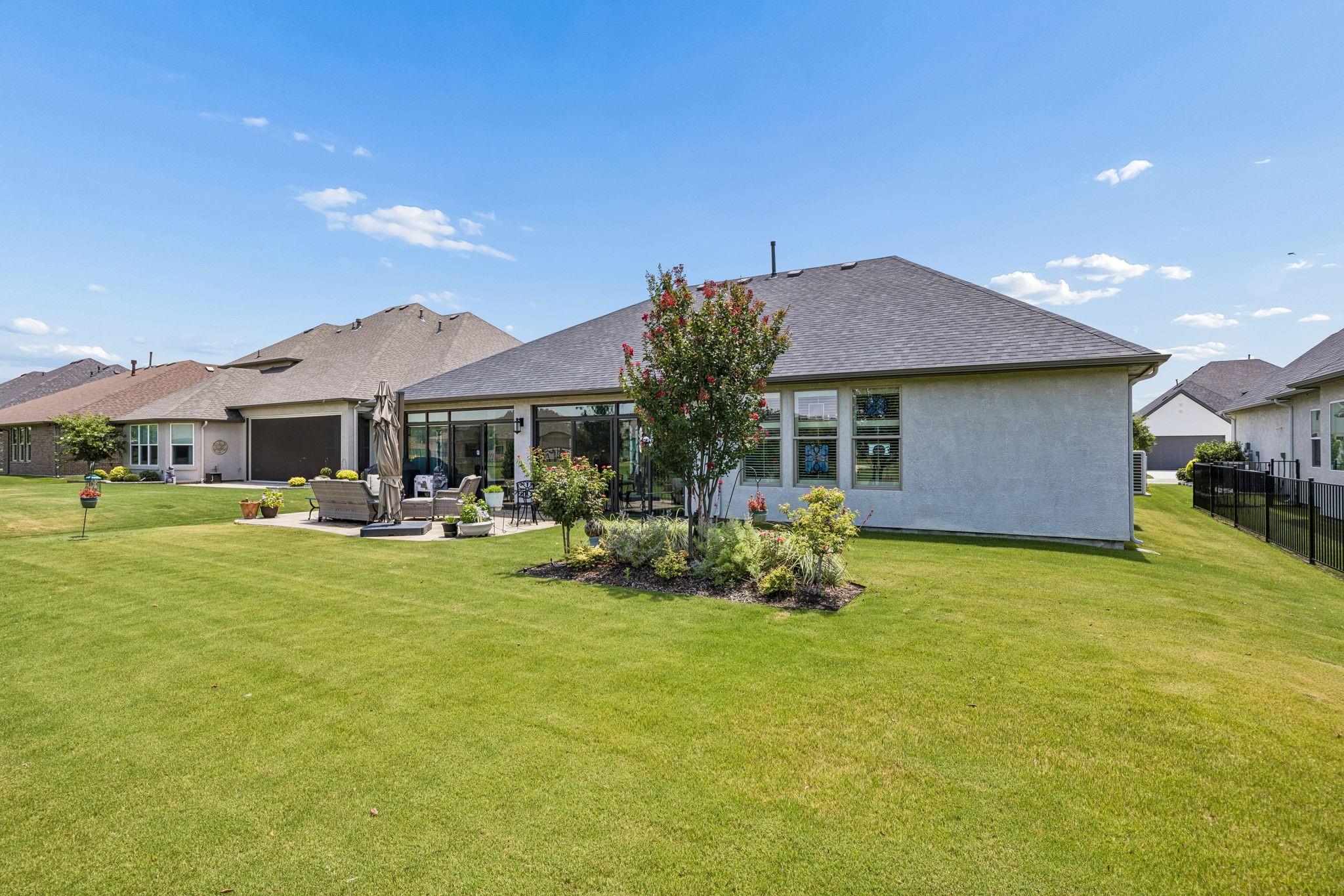 main property photo 26
