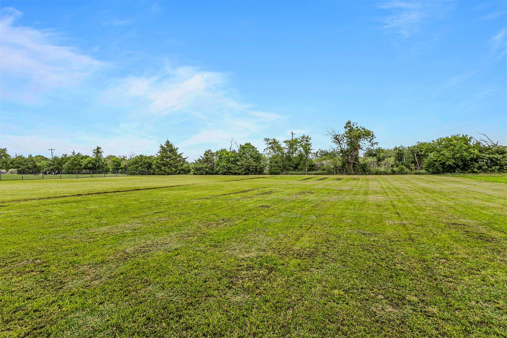 main property photo 37