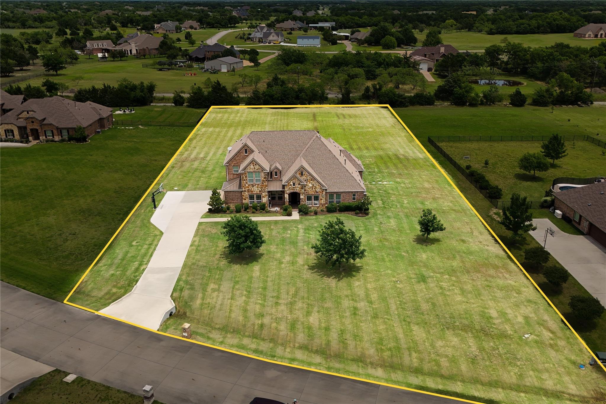 main property photo 39