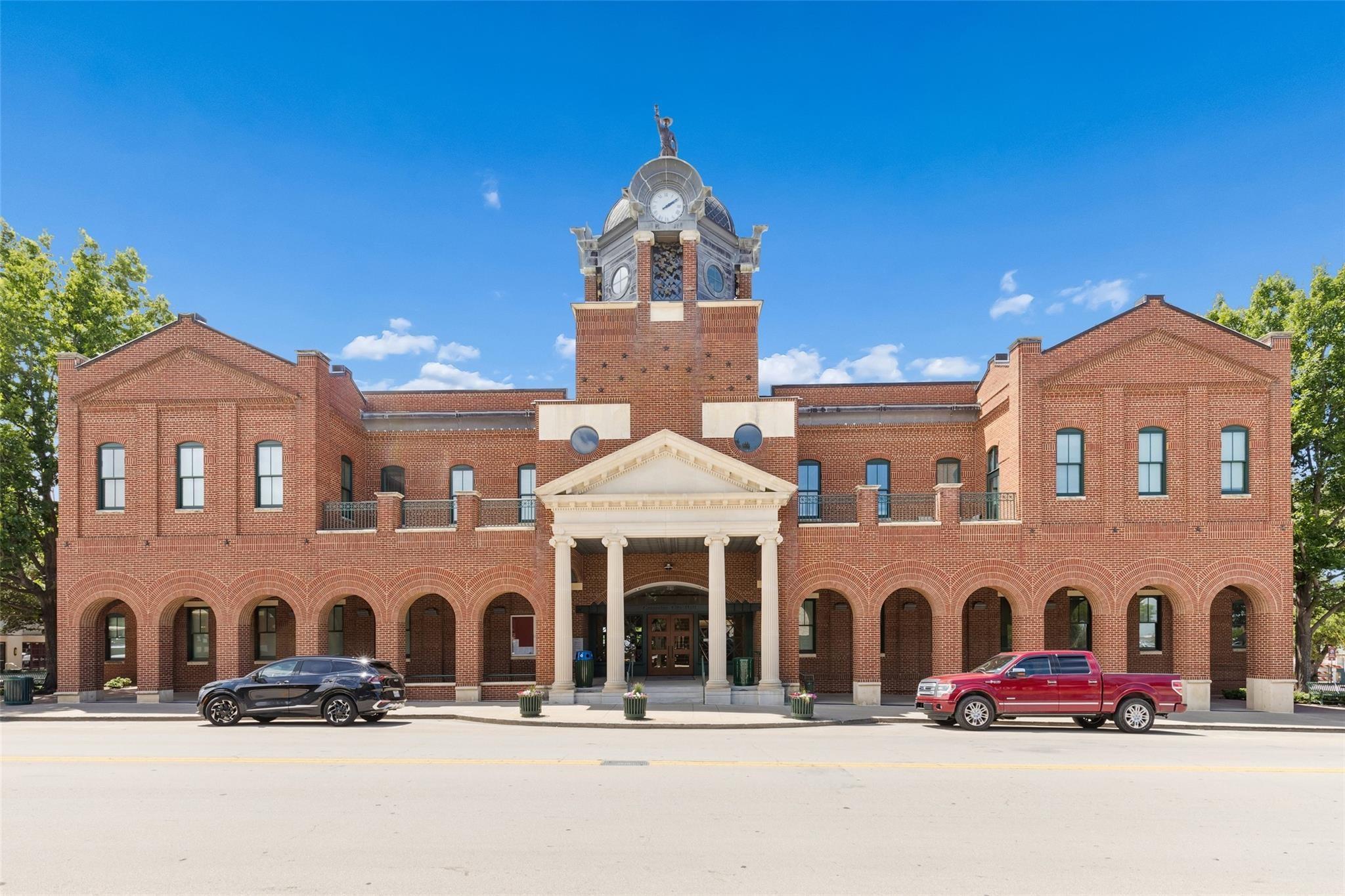 main property photo 16