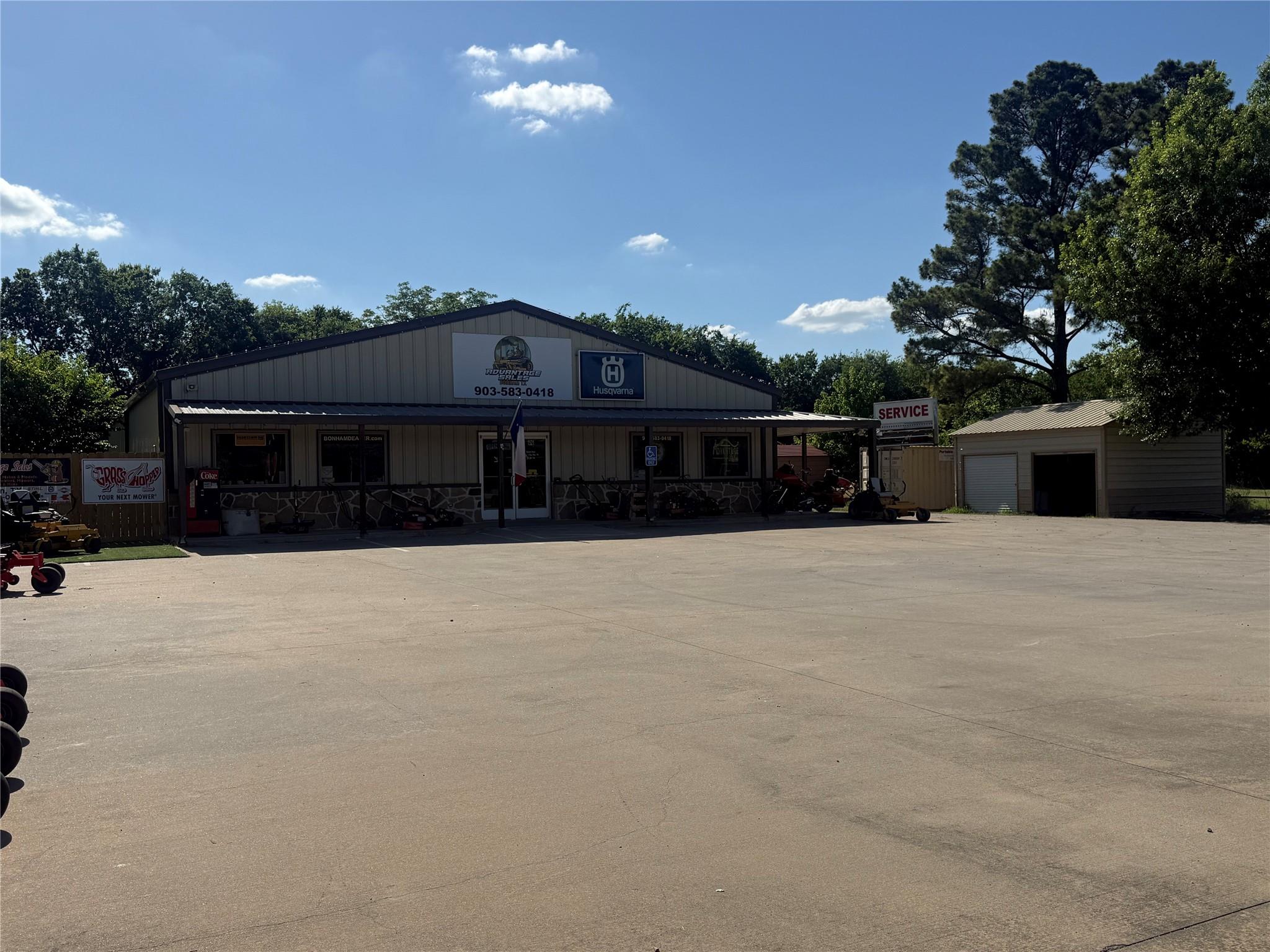 main property photo 3
