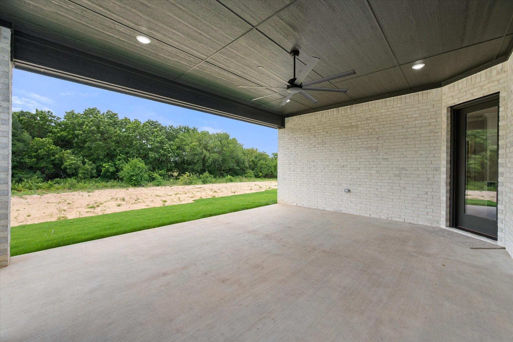 main property photo 36