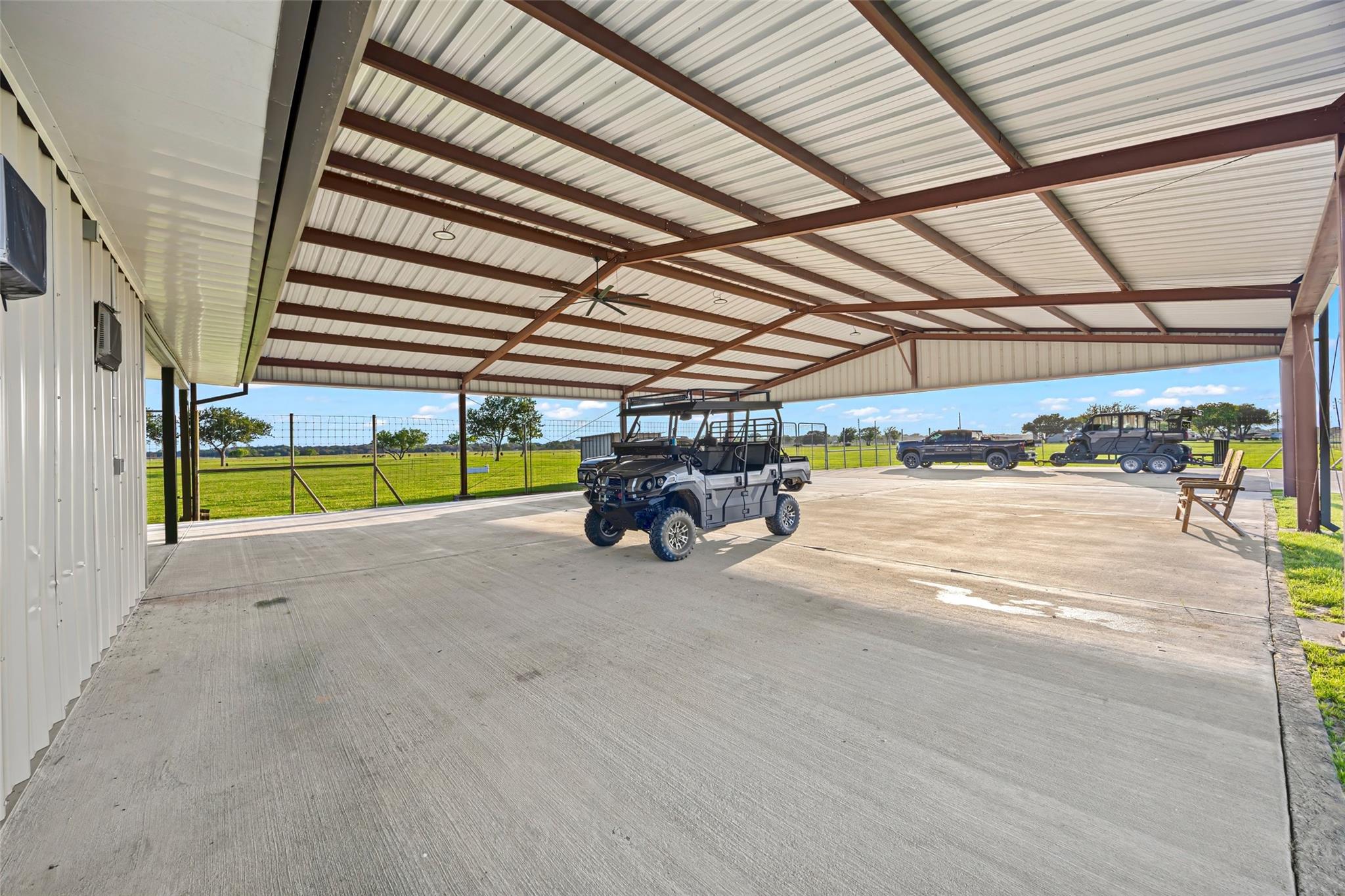 main property photo 17