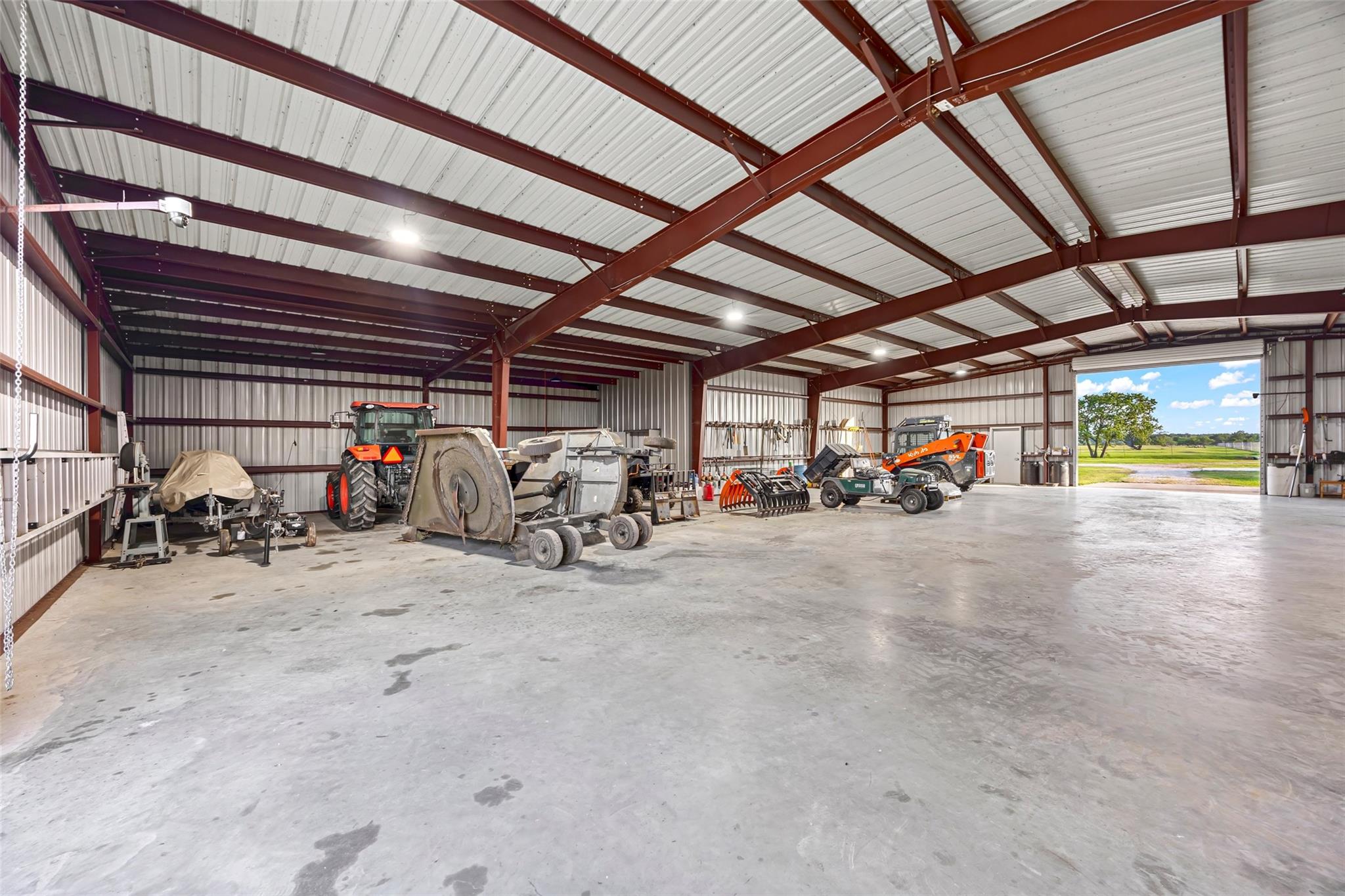 main property photo 19
