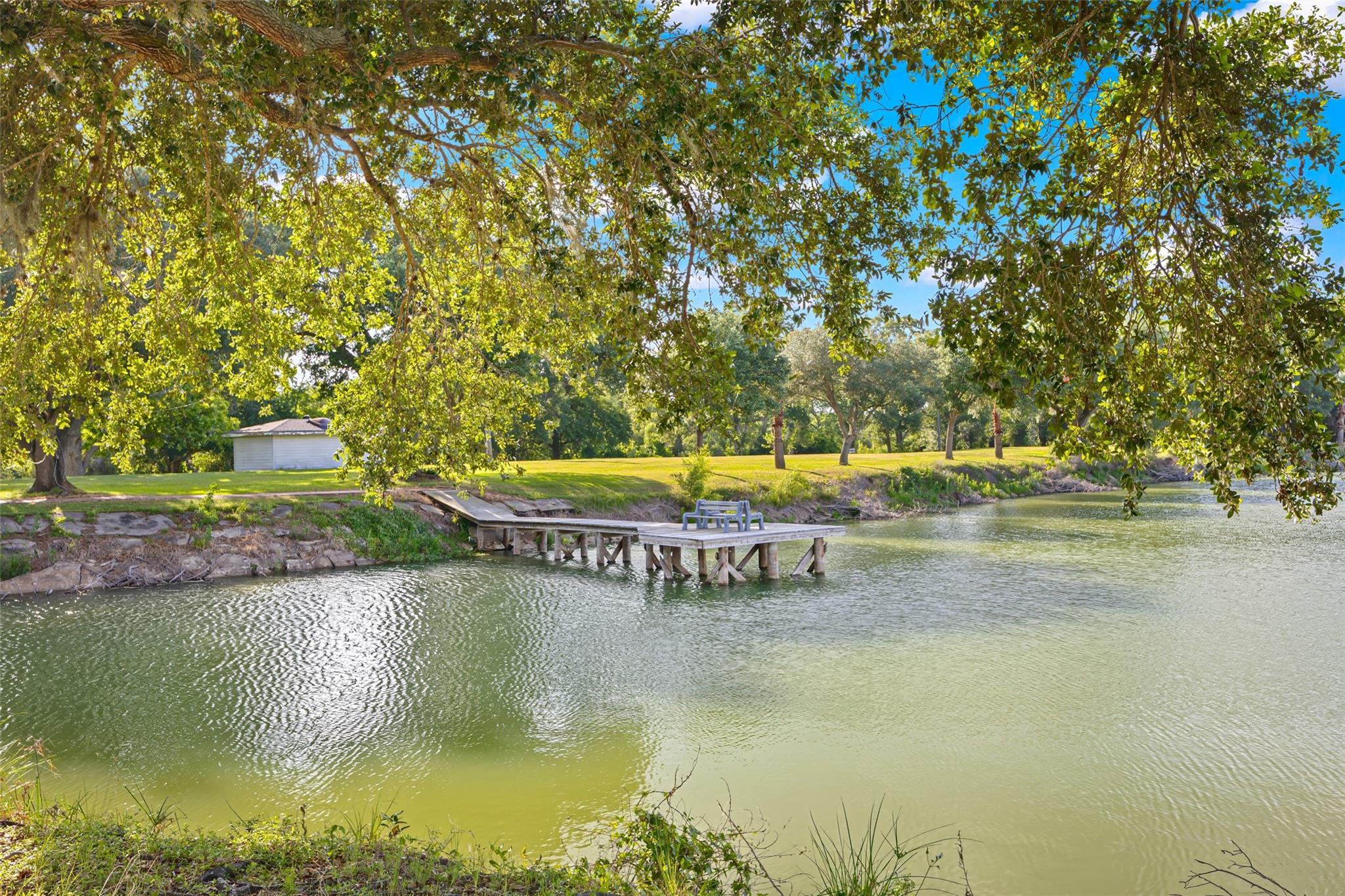 main property photo 28
