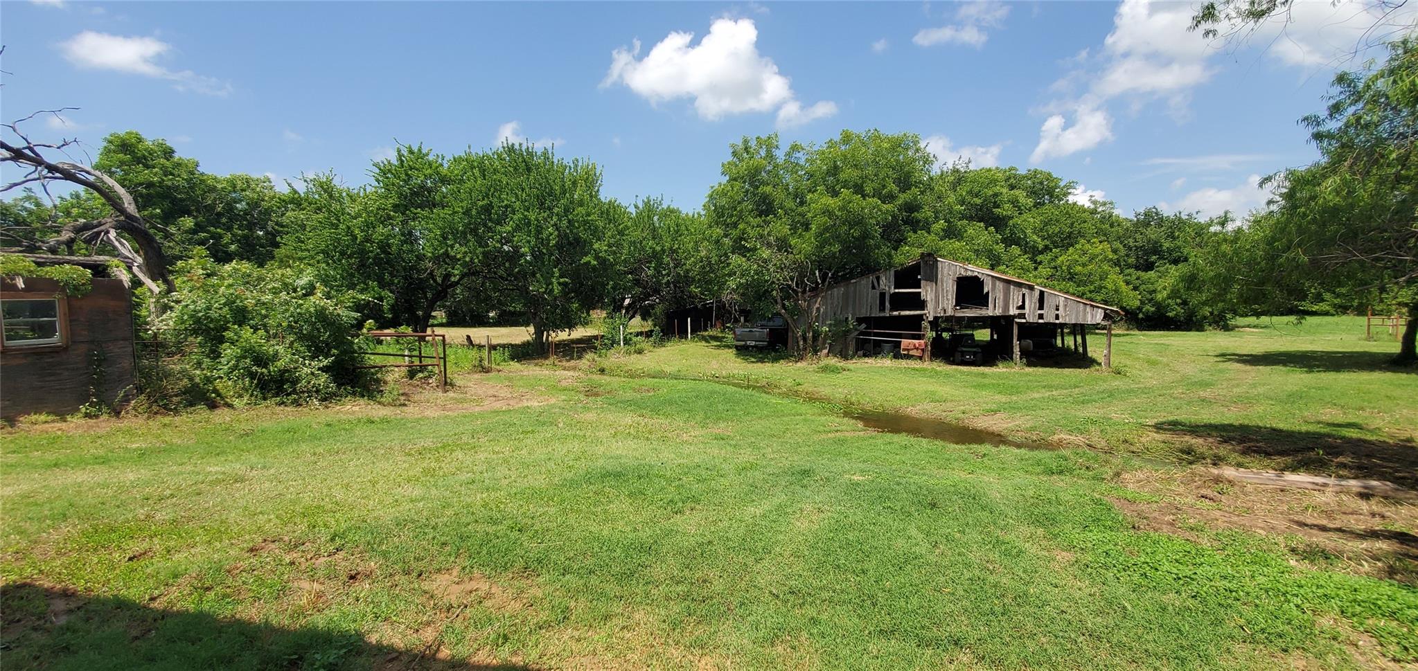 main property photo 30