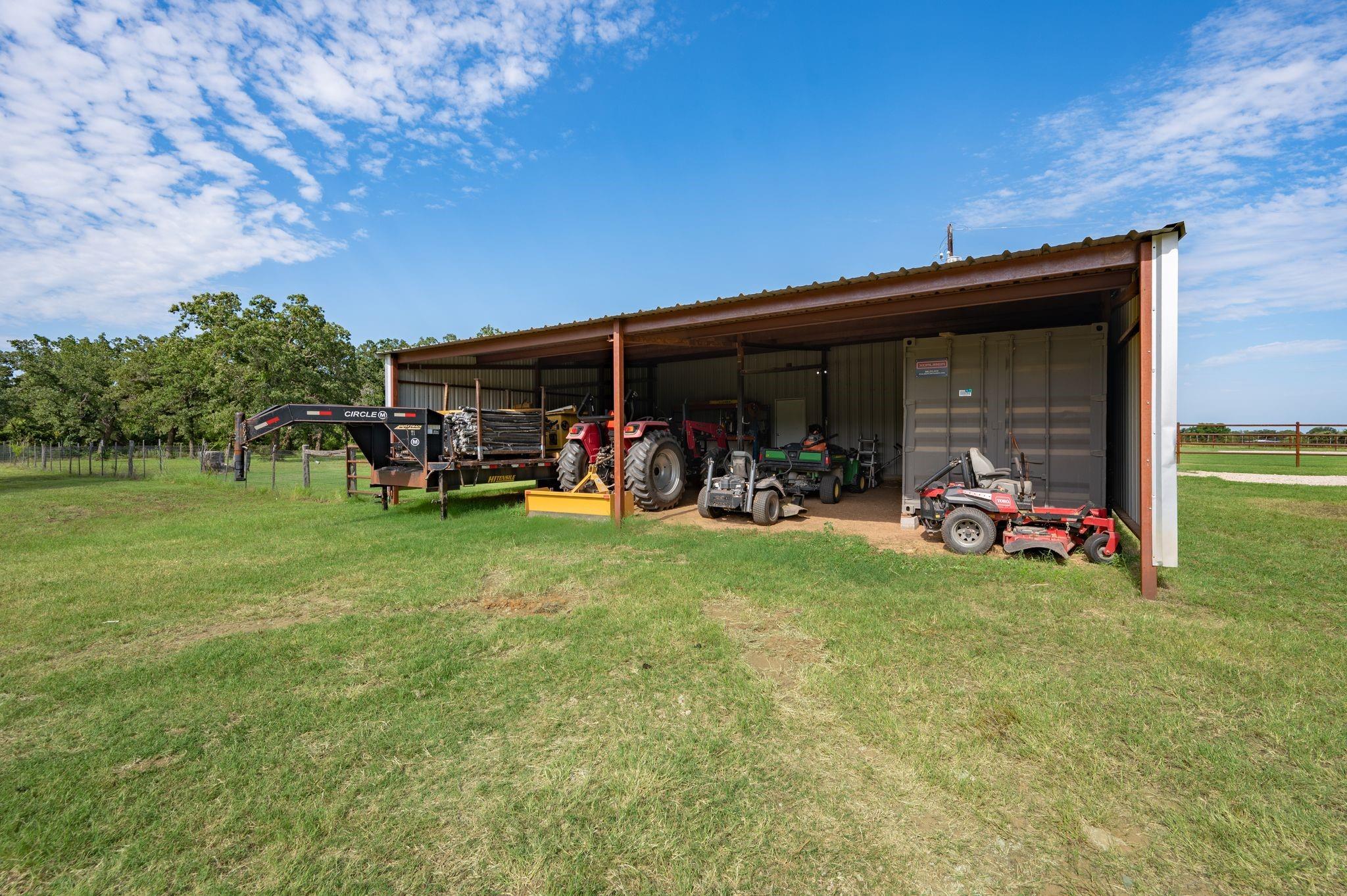 main property photo 12