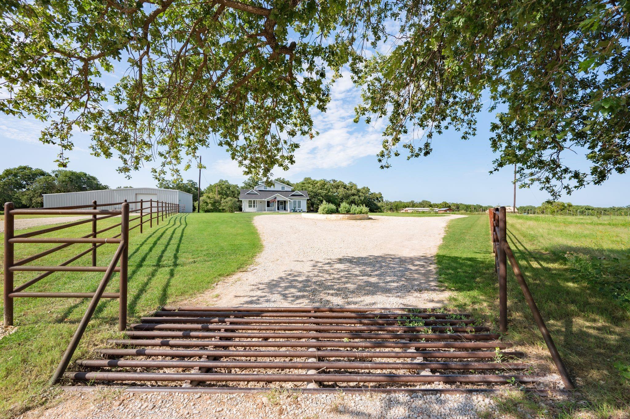main property photo 30