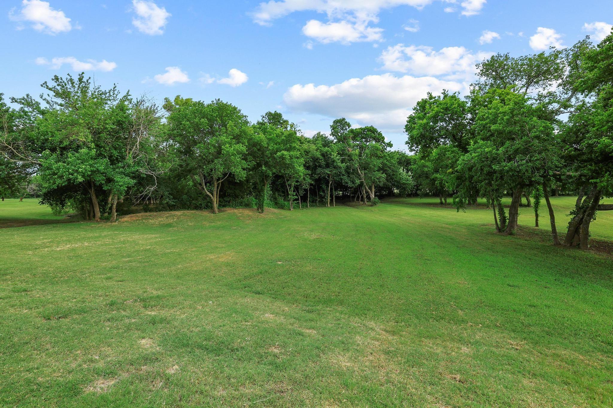 main property photo 29