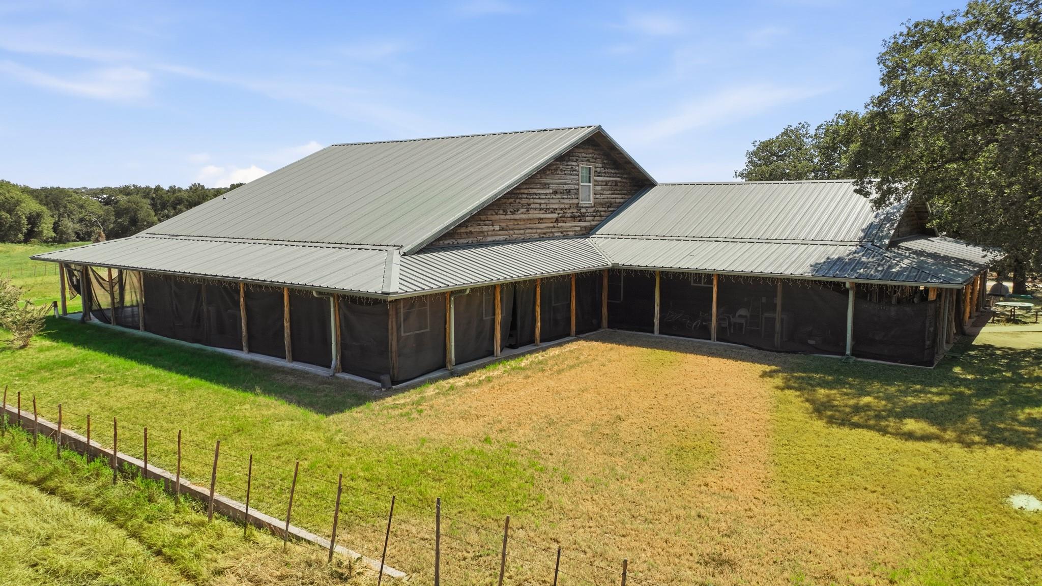 main property photo 18
