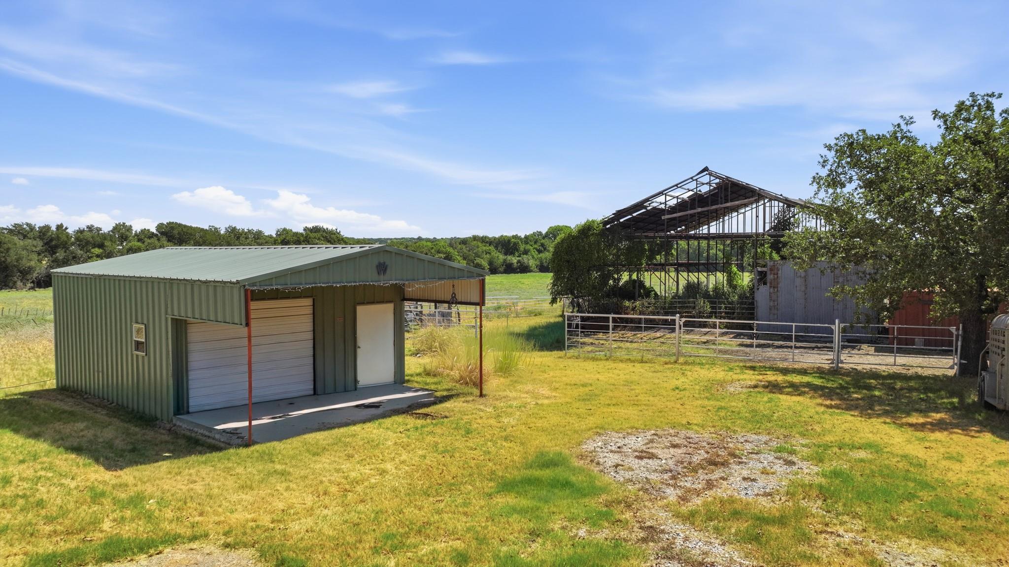 main property photo 9