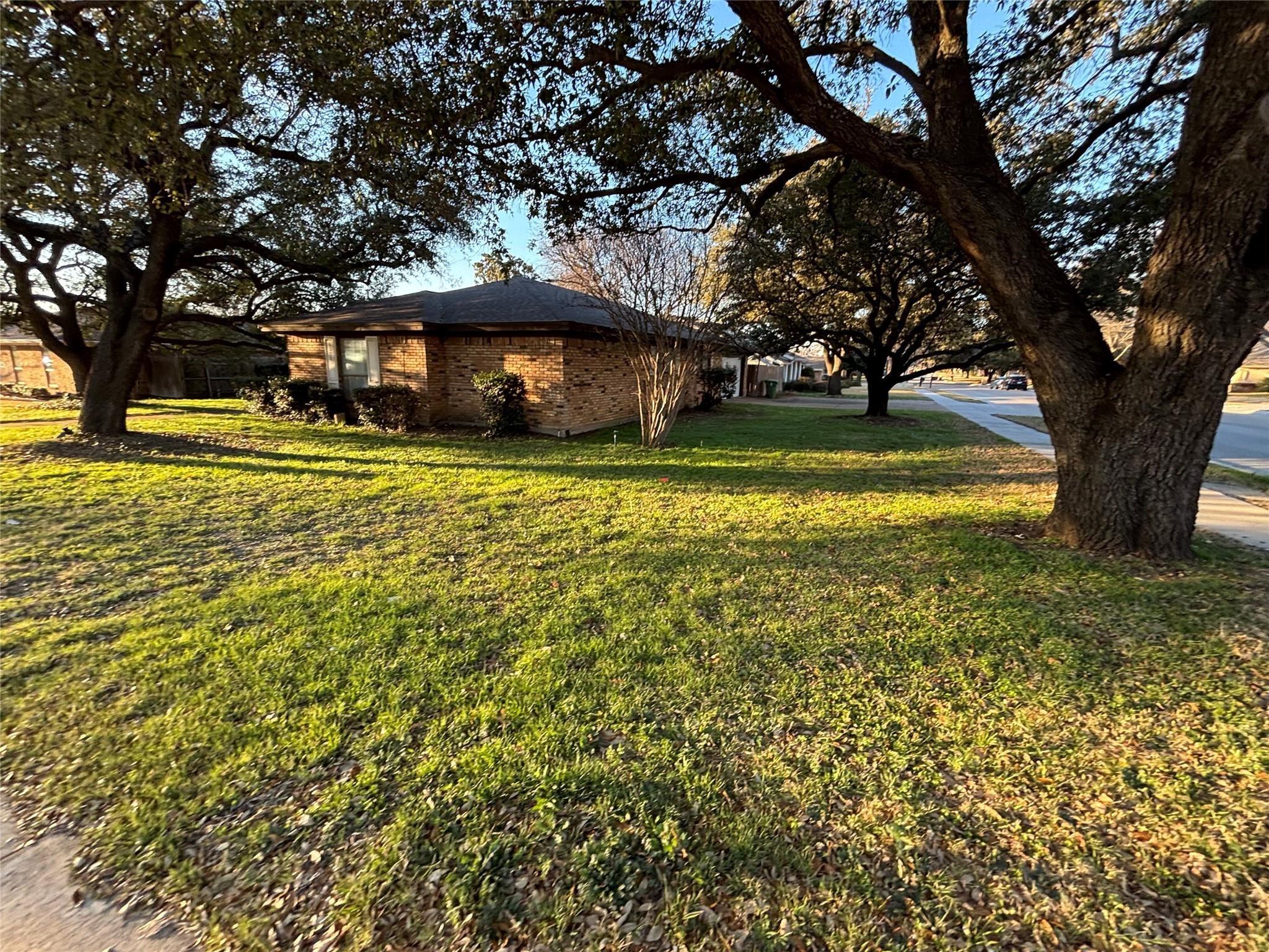 main property photo 8