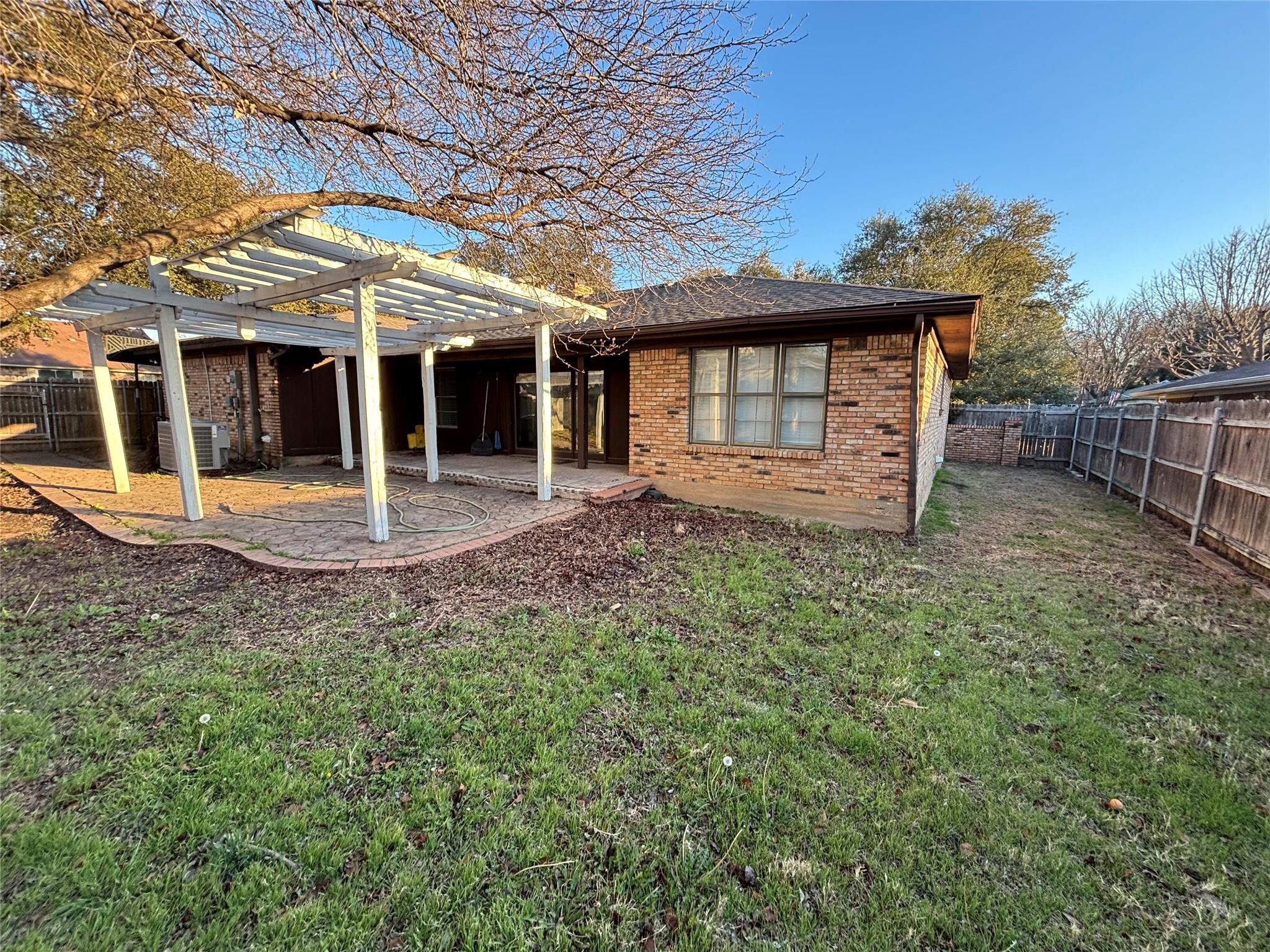 main property photo 9