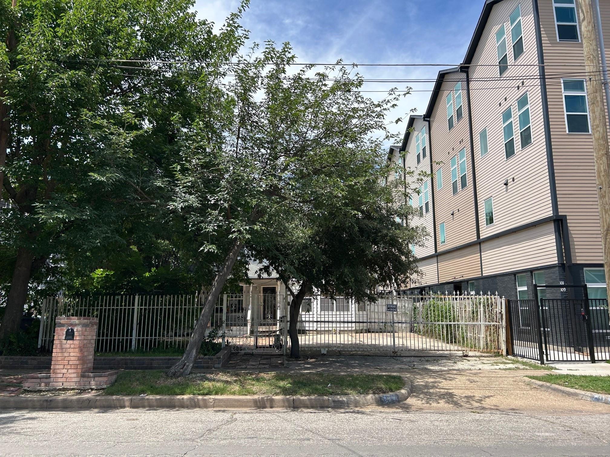 main property photo 12