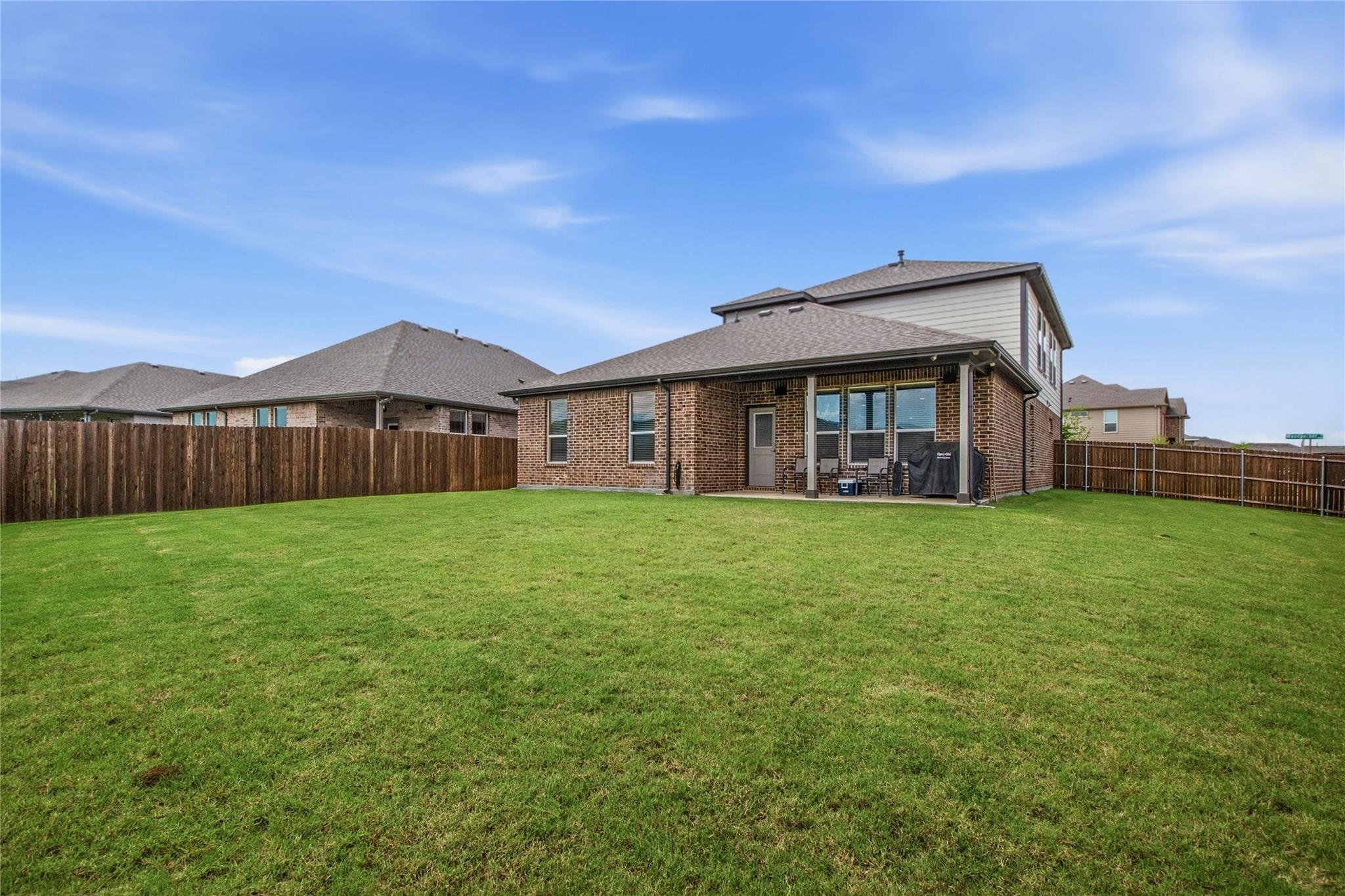 main property photo 31