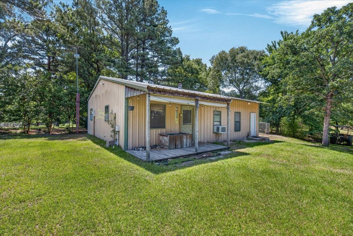 main property photo 13