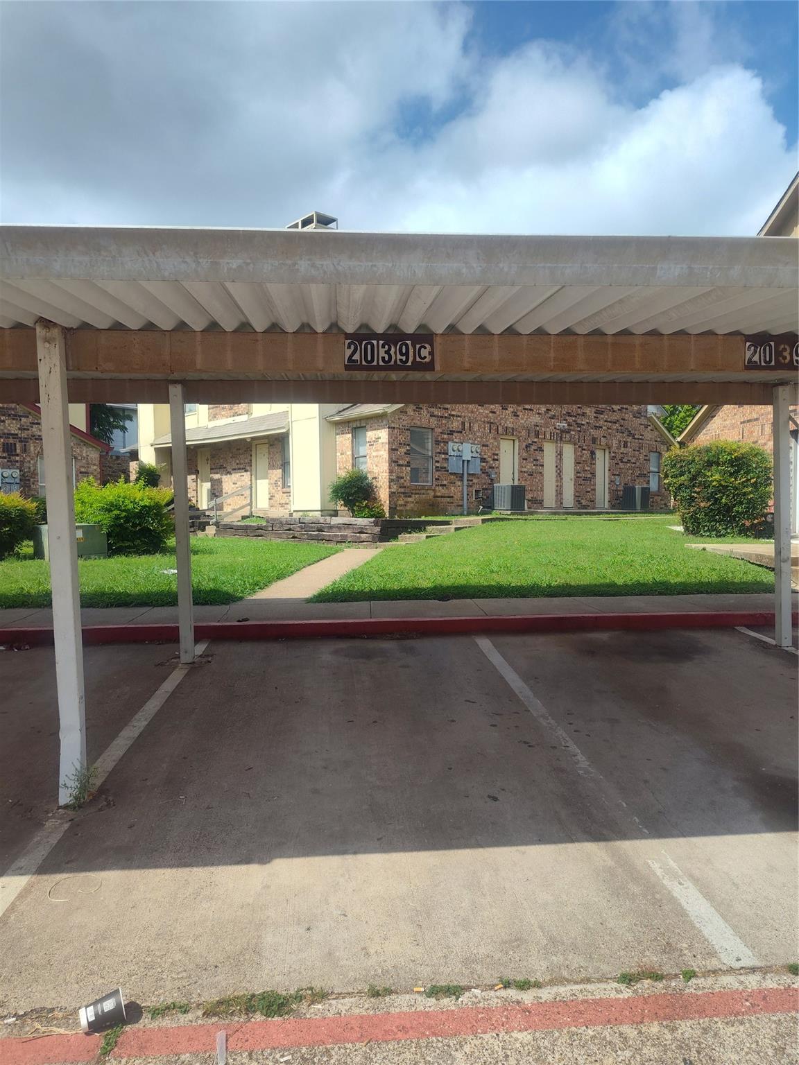 main property photo 18