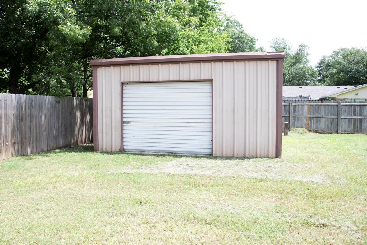 main property photo 14