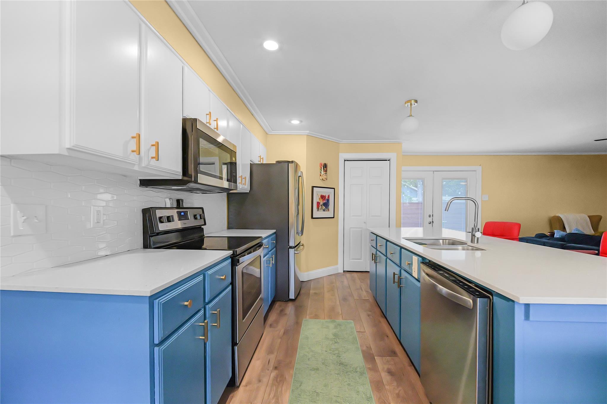 main property photo 8