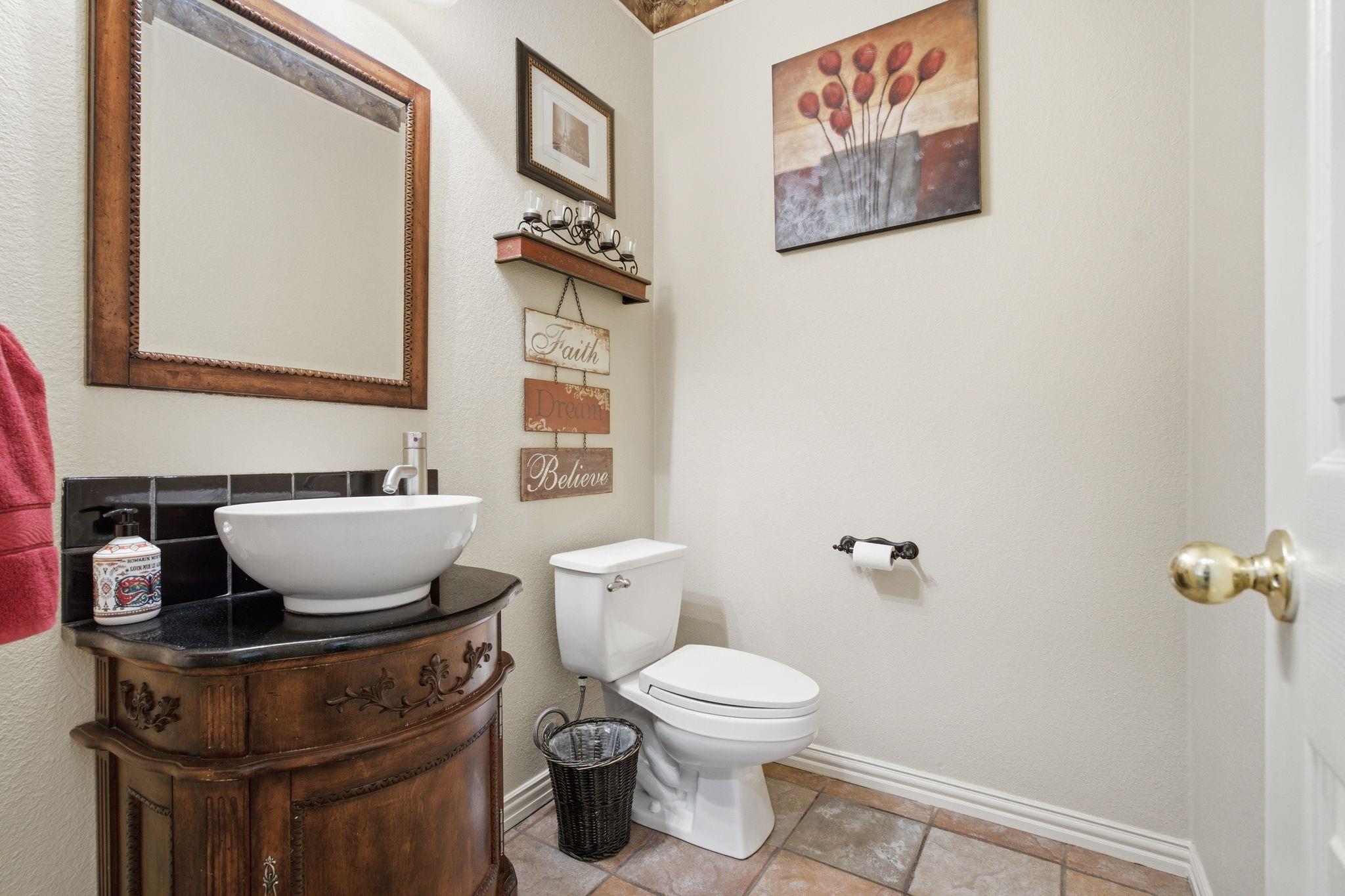 main property photo 16